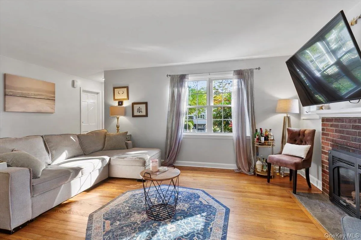 150 Parkview Place, Mount Kisco, NY, 4 Bedrooms Bedrooms, 7 Rooms Rooms,2 BathroomsBathrooms,Residential,For Rent,Parkview,0,1003500 150 Parkview Place, Mount Kisco, NY, 4 Bedrooms Bedrooms, 7 Rooms Rooms,2 BathroomsBathrooms,Residential,For Rent,Parkview,0,1003500