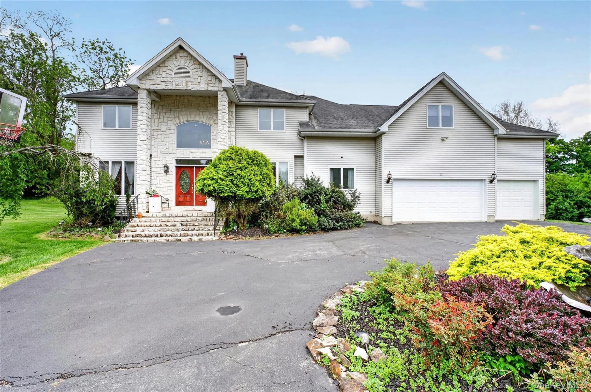 12 Loosestrife Drive, East Fishkill, NY, 4 Bedrooms Bedrooms, 13 Rooms Rooms,3 BathroomsBathrooms,Residential,For Rent,Loosestrife,0,1003511 12 Loosestrife Drive, East Fishkill, NY, 4 Bedrooms Bedrooms, 13 Rooms Rooms,3 BathroomsBathrooms,Residential,For Rent,Loosestrife,0,1003511