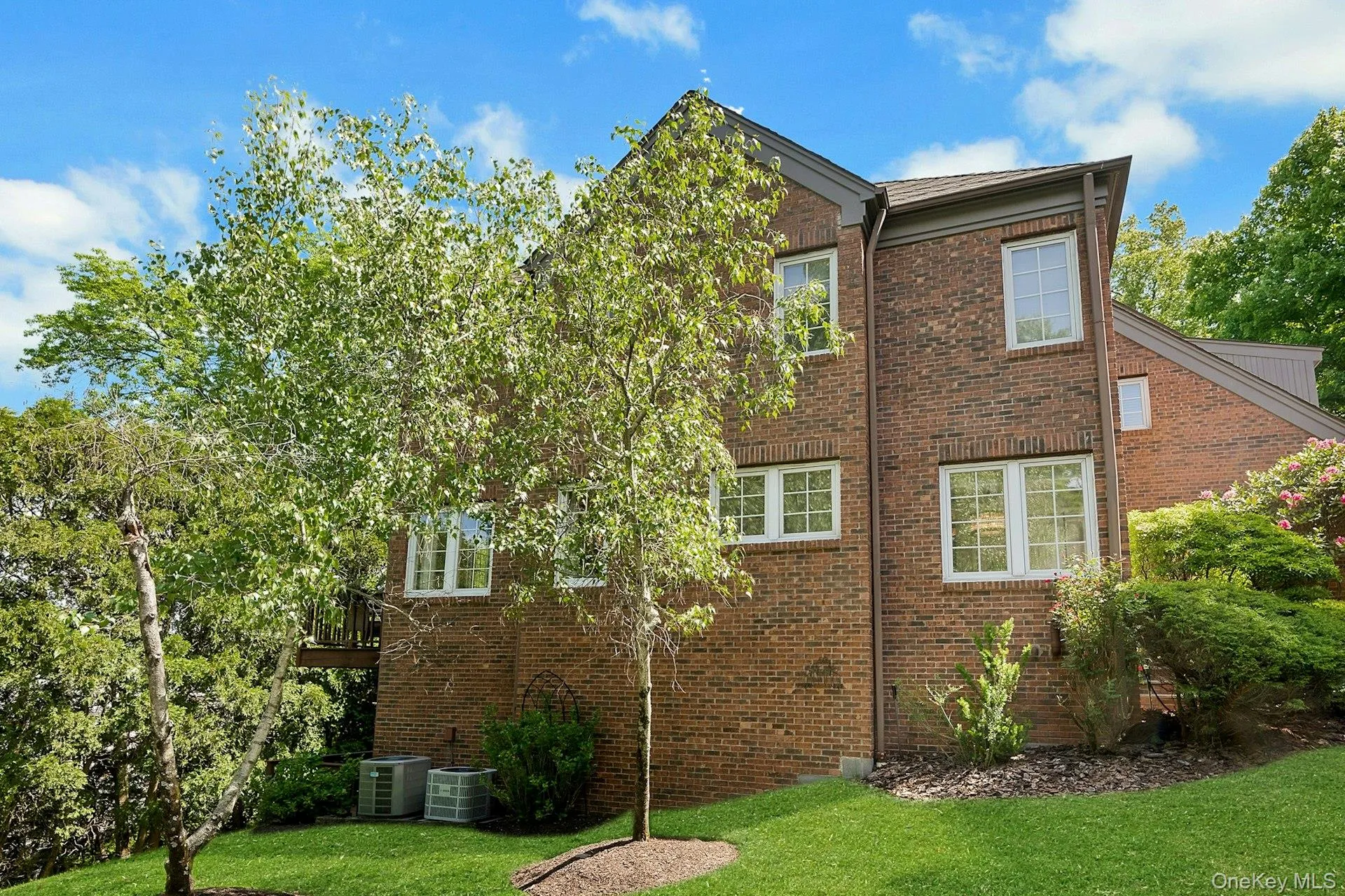 5 Mill Court, Greenburgh, NY, 3 Bedrooms Bedrooms, 7 Rooms Rooms,2 BathroomsBathrooms,Residential,For Rent,Mill,0,1003520 5 Mill Court, Greenburgh, NY, 3 Bedrooms Bedrooms, 7 Rooms Rooms,2 BathroomsBathrooms,Residential,For Rent,Mill,0,1003520