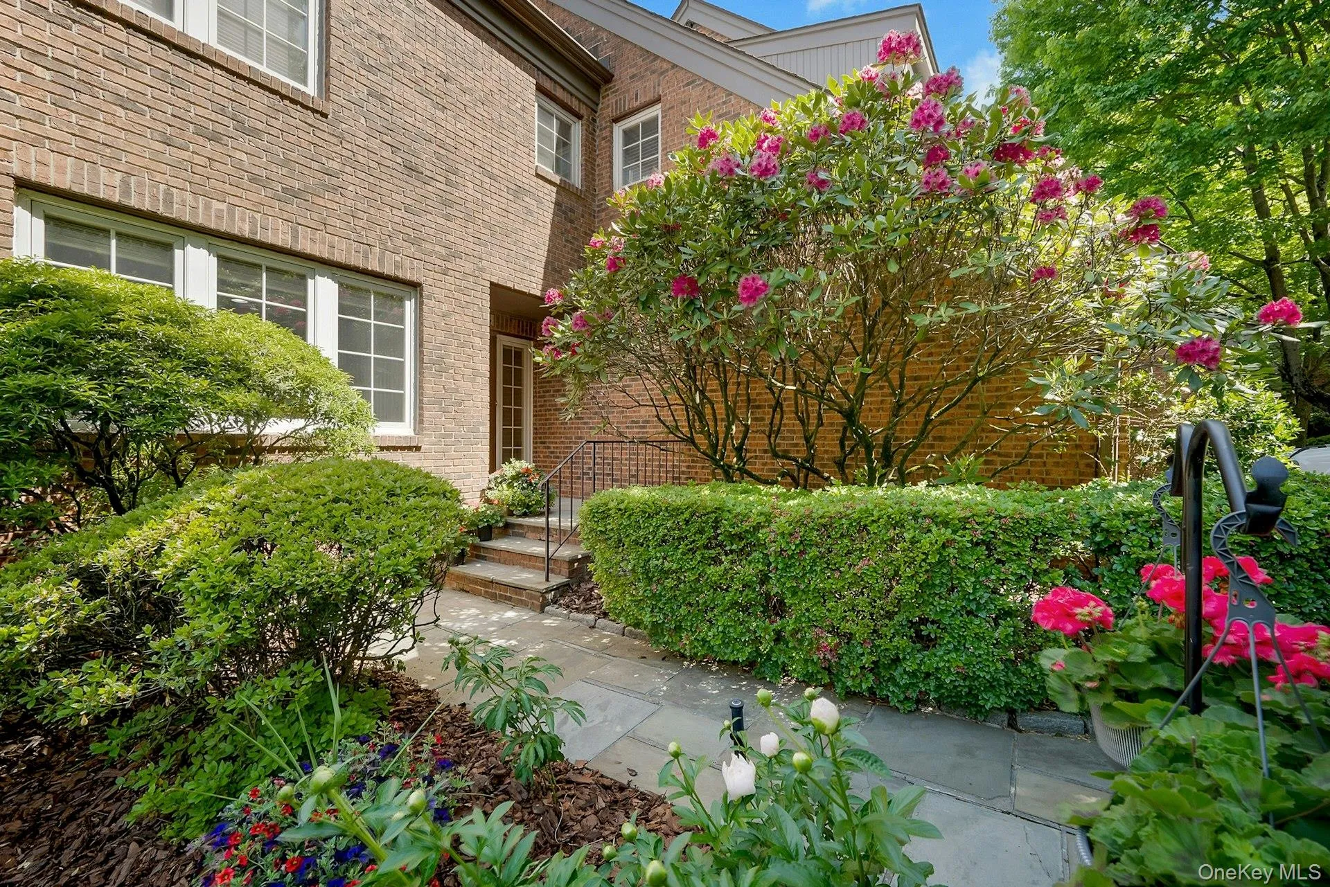 5 Mill Court, Greenburgh, NY, 3 Bedrooms Bedrooms, 7 Rooms Rooms,2 BathroomsBathrooms,Residential,For Rent,Mill,0,1003520 5 Mill Court, Greenburgh, NY, 3 Bedrooms Bedrooms, 7 Rooms Rooms,2 BathroomsBathrooms,Residential,For Rent,Mill,0,1003520