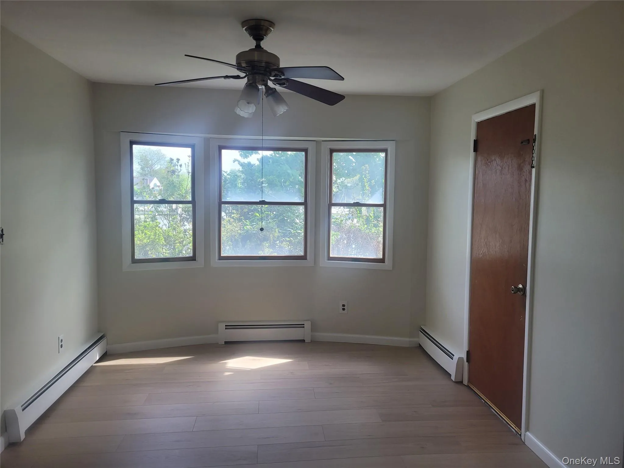 8 Cornell Road, Brookhaven, NY, 4 Bedrooms Bedrooms, 8 Rooms Rooms,2 BathroomsBathrooms,Residential,For Rent,Cornell,0,1003521 8 Cornell Road, Brookhaven, NY, 4 Bedrooms Bedrooms, 8 Rooms Rooms,2 BathroomsBathrooms,Residential,For Rent,Cornell,0,1003521
