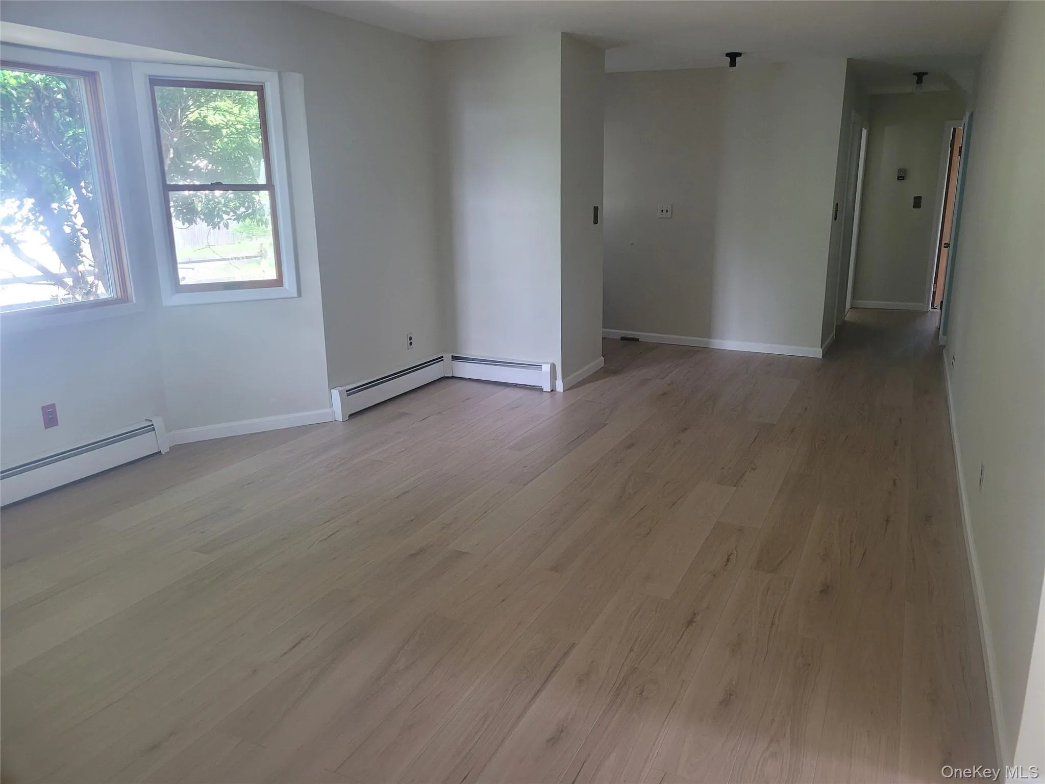 8 Cornell Road, Brookhaven, NY, 4 Bedrooms Bedrooms, 8 Rooms Rooms,2 BathroomsBathrooms,Residential,For Rent,Cornell,0,1003521 8 Cornell Road, Brookhaven, NY, 4 Bedrooms Bedrooms, 8 Rooms Rooms,2 BathroomsBathrooms,Residential,For Rent,Cornell,0,1003521
