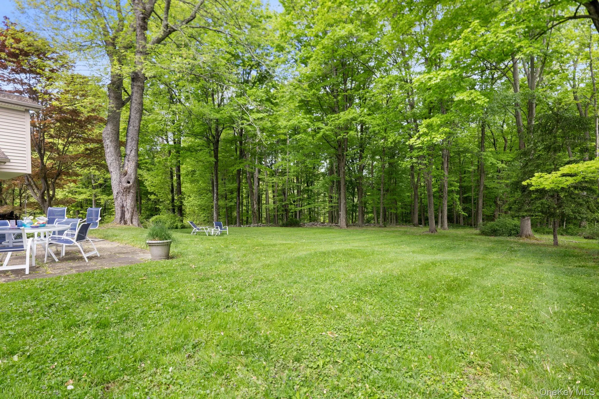 So much room for entertaining, gardening and relaxing So much room for entertaining, gardening and relaxing