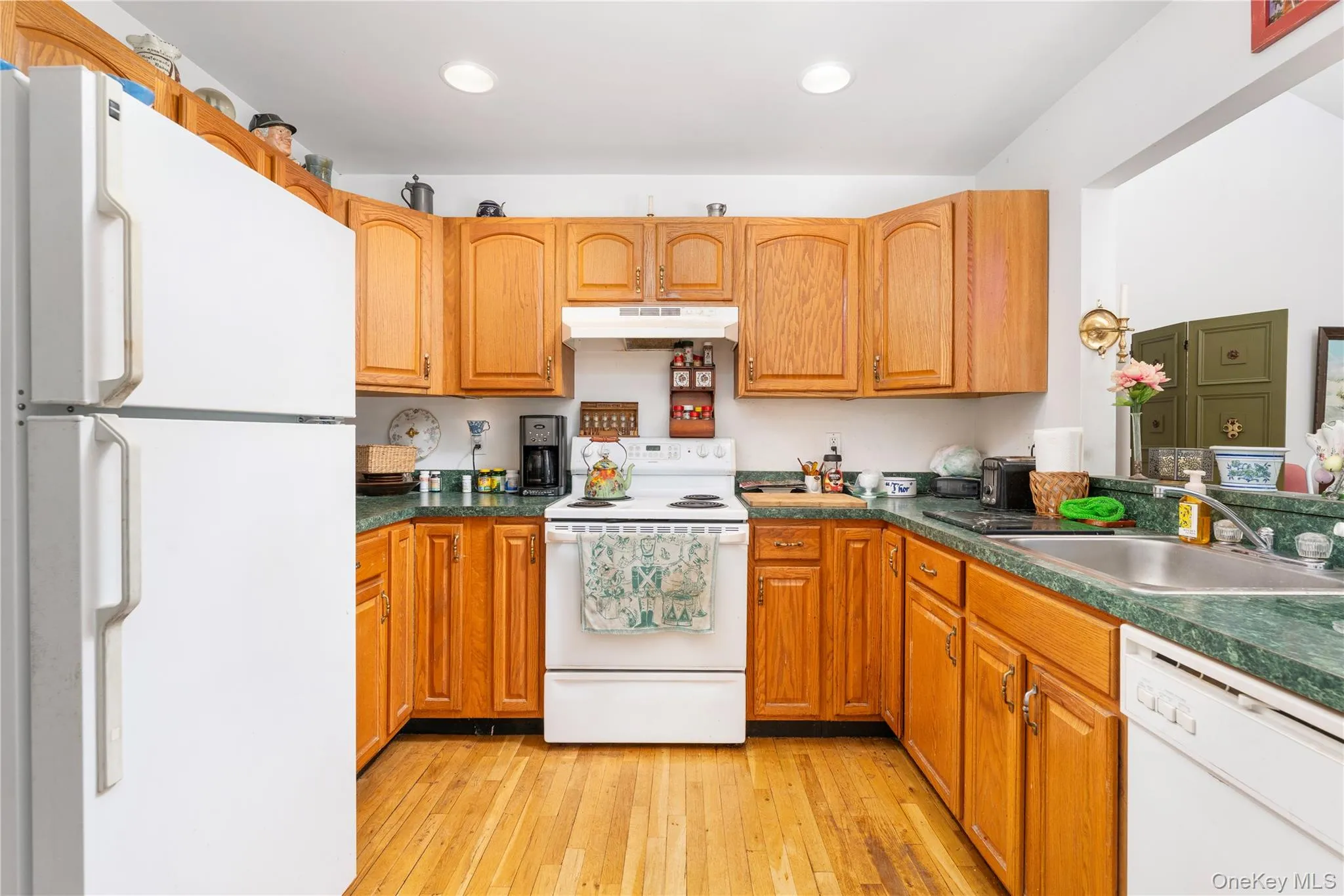 47 Suffolk Road, Southampton, NY, 3 Bedrooms Bedrooms, 8 Rooms Rooms,2 BathroomsBathrooms,Residential,For Rent,Suffolk,0,1003525 47 Suffolk Road, Southampton, NY, 3 Bedrooms Bedrooms, 8 Rooms Rooms,2 BathroomsBathrooms,Residential,For Rent,Suffolk,0,1003525