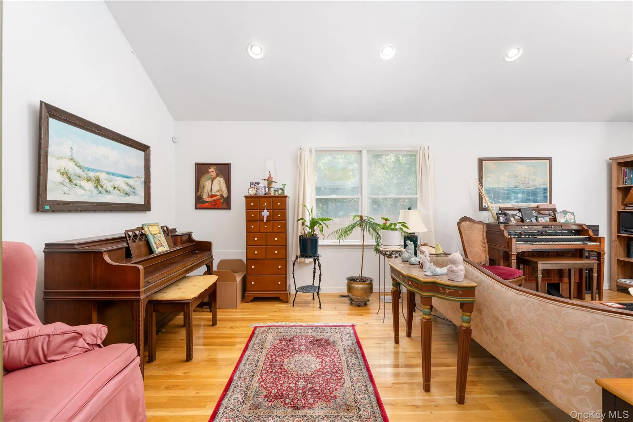 47 Suffolk Road, Southampton, NY, 3 Bedrooms Bedrooms, 8 Rooms Rooms,2 BathroomsBathrooms,Residential,For Rent,Suffolk,0,1003525 47 Suffolk Road, Southampton, NY, 3 Bedrooms Bedrooms, 8 Rooms Rooms,2 BathroomsBathrooms,Residential,For Rent,Suffolk,0,1003525