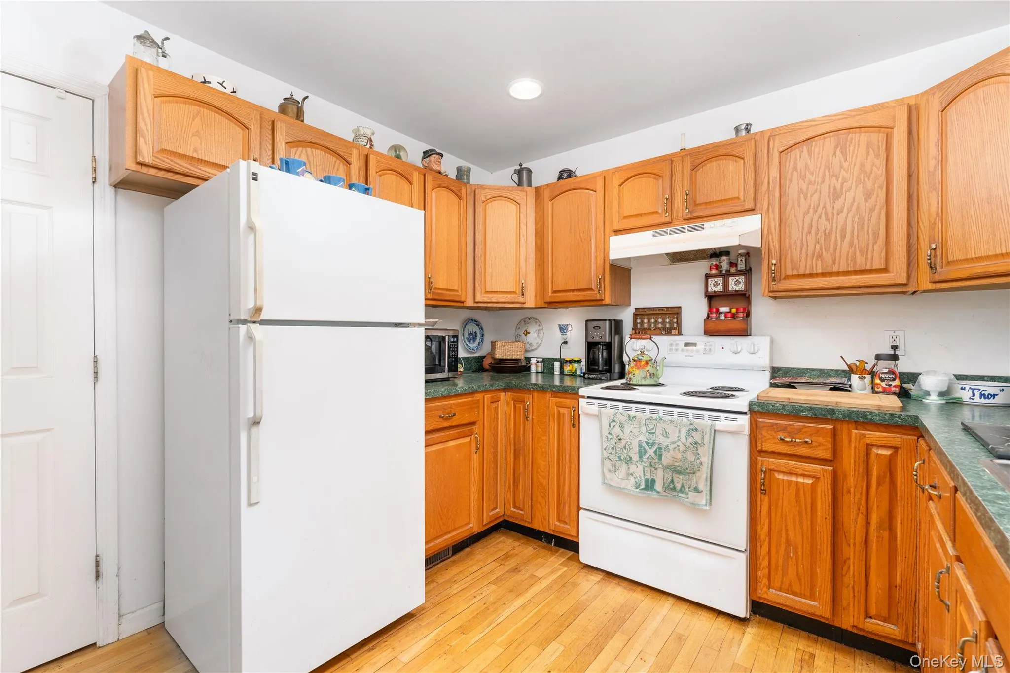 47 Suffolk Road, Southampton, NY, 3 Bedrooms Bedrooms, 8 Rooms Rooms,2 BathroomsBathrooms,Residential,For Rent,Suffolk,0,1003525 47 Suffolk Road, Southampton, NY, 3 Bedrooms Bedrooms, 8 Rooms Rooms,2 BathroomsBathrooms,Residential,For Rent,Suffolk,0,1003525