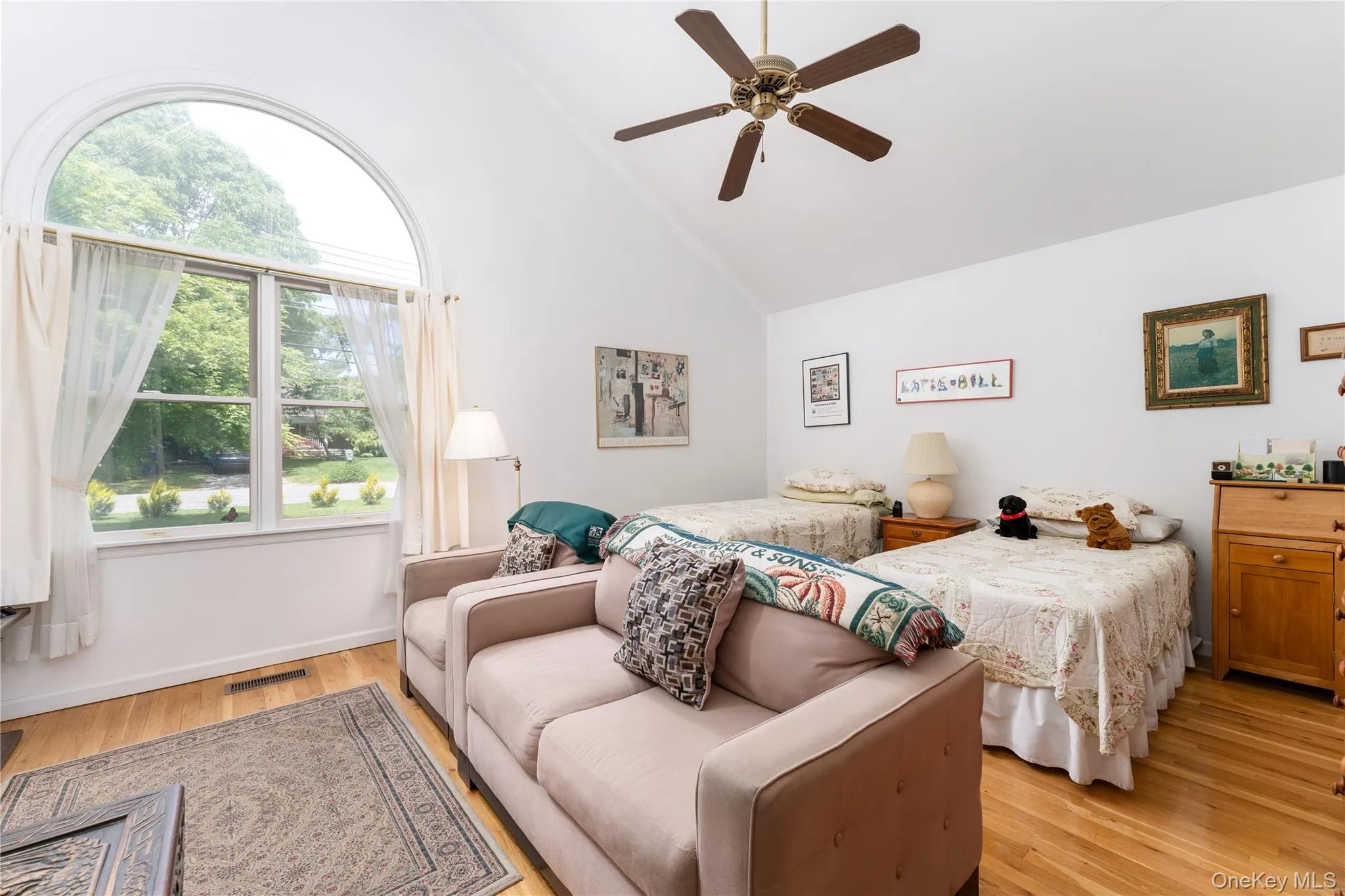 47 Suffolk Road, Southampton, NY, 3 Bedrooms Bedrooms, 8 Rooms Rooms,2 BathroomsBathrooms,Residential,For Rent,Suffolk,0,1003525 47 Suffolk Road, Southampton, NY, 3 Bedrooms Bedrooms, 8 Rooms Rooms,2 BathroomsBathrooms,Residential,For Rent,Suffolk,0,1003525