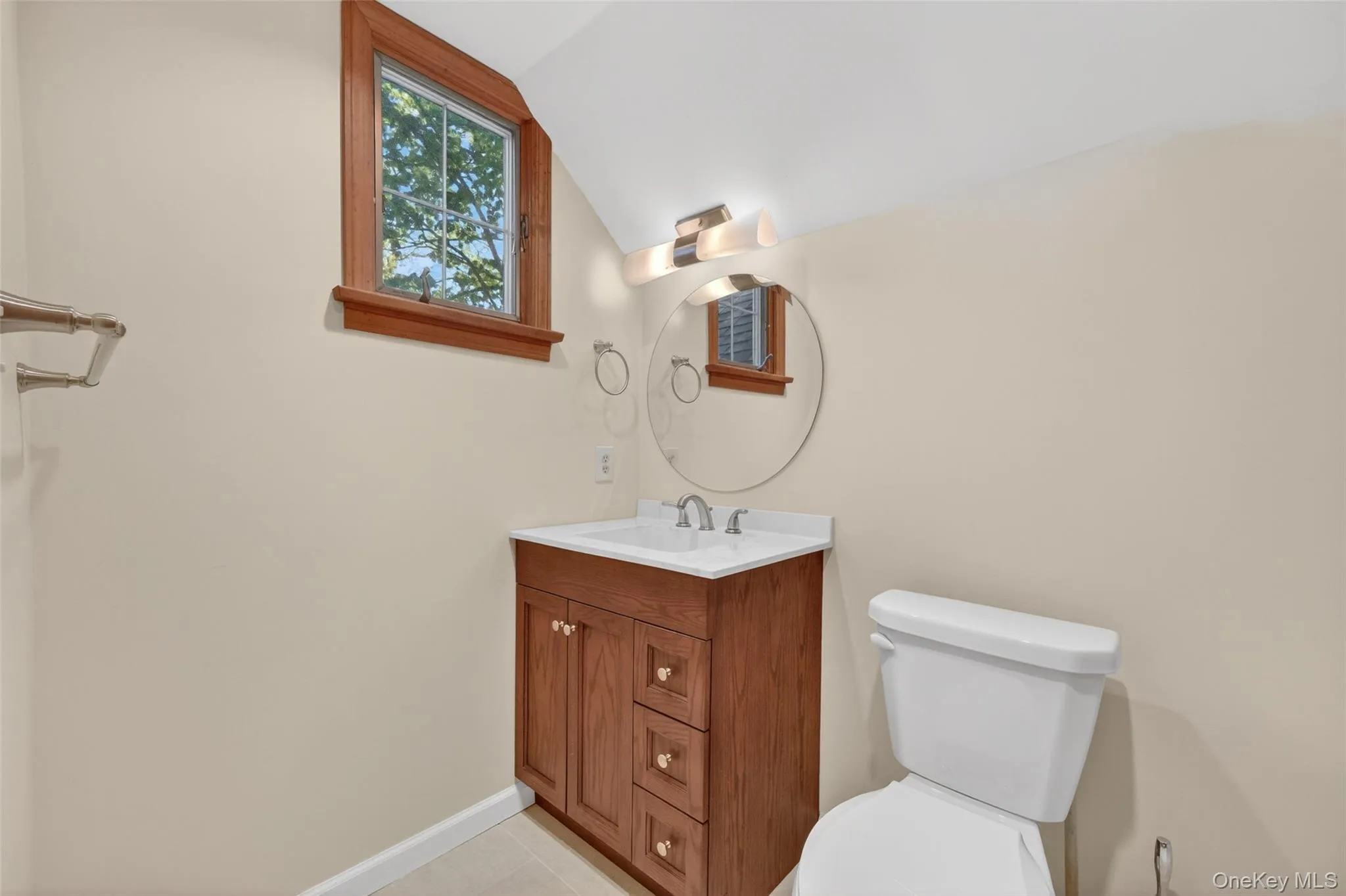 Second Floor Bathroom Second Floor Bathroom