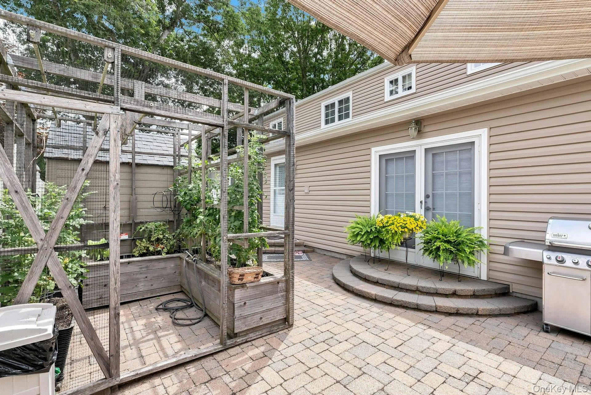 23 Gaynor Avenue, Smithtown, NY, 4 Bedrooms Bedrooms, 8 Rooms Rooms,2 BathroomsBathrooms,Residential,For Rent,Gaynor,0,1003531 23 Gaynor Avenue, Smithtown, NY, 4 Bedrooms Bedrooms, 8 Rooms Rooms,2 BathroomsBathrooms,Residential,For Rent,Gaynor,0,1003531