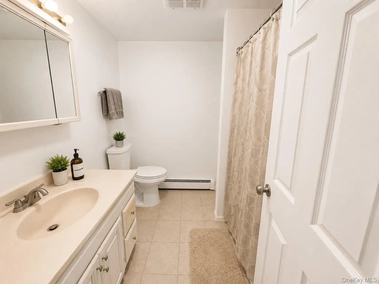 24 Vermont Drive, Newburgh (town), NY, 2 Rooms Rooms,1 BathroomBathrooms,Residential Lease,For Rent,Vermont,0,1003534 24 Vermont Drive, Newburgh (town), NY, 2 Rooms Rooms,1 BathroomBathrooms,Residential Lease,For Rent,Vermont,0,1003534