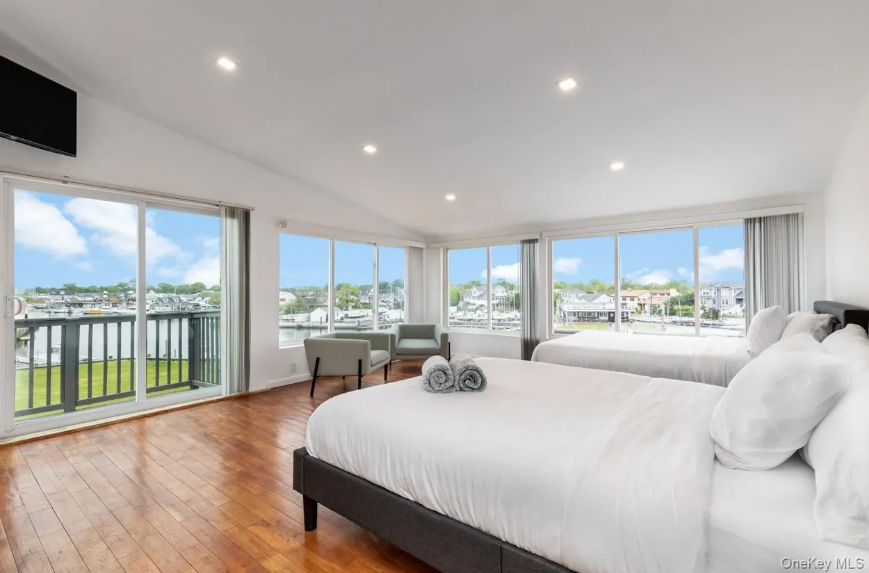 200 Clocks Boulevard, Oyster Bay, NY, 3 Bedrooms Bedrooms, 10 Rooms Rooms,3 BathroomsBathrooms,Residential,For Rent,Clocks,0,1003539 200 Clocks Boulevard, Oyster Bay, NY, 3 Bedrooms Bedrooms, 10 Rooms Rooms,3 BathroomsBathrooms,Residential,For Rent,Clocks,0,1003539