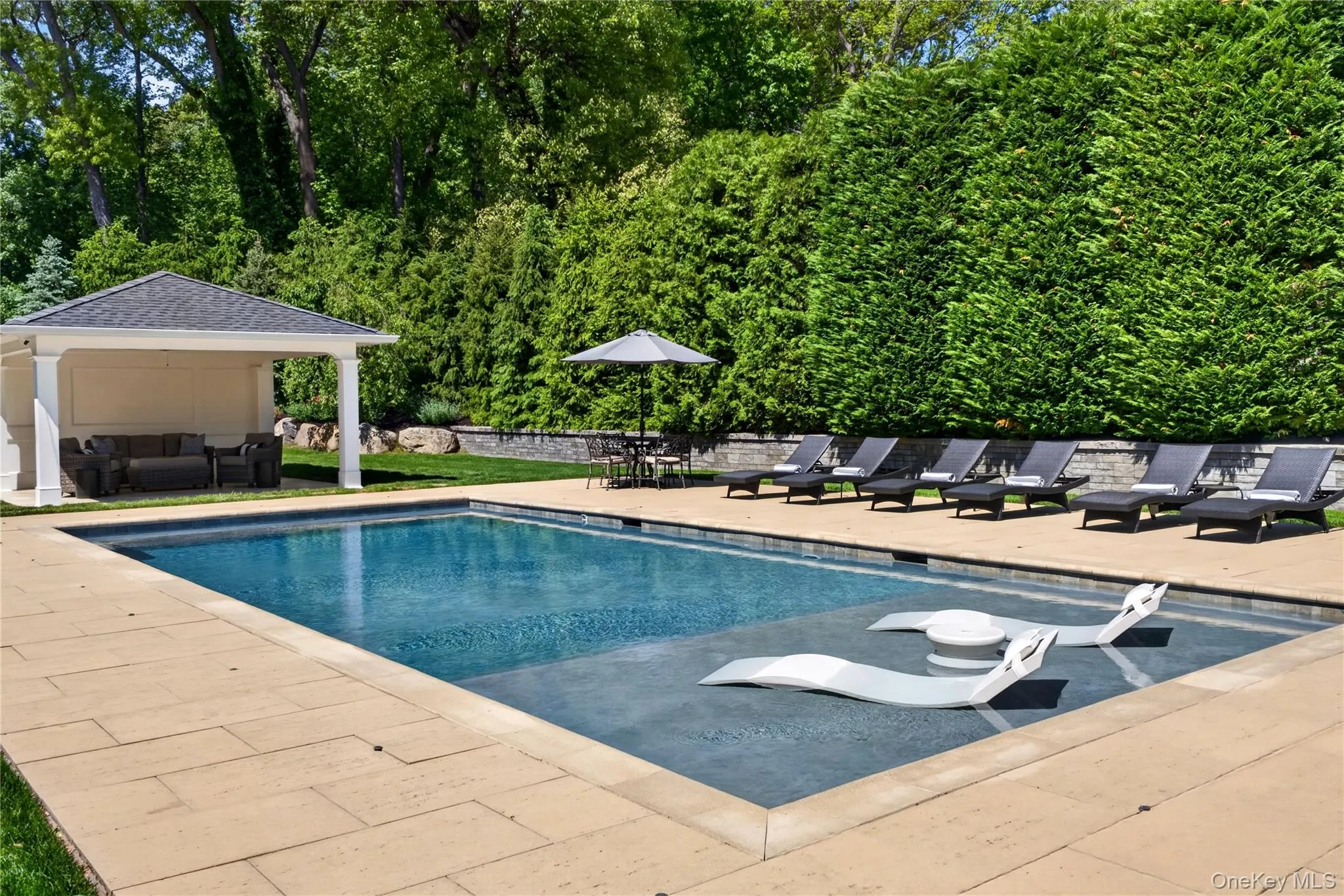 379 Frost Pond Road, Oyster Bay, NY, 3 Bedrooms Bedrooms, 10 Rooms Rooms,2 BathroomsBathrooms,Residential,For Rent,Frost Pond,0,1003540 379 Frost Pond Road, Oyster Bay, NY, 3 Bedrooms Bedrooms, 10 Rooms Rooms,2 BathroomsBathrooms,Residential,For Rent,Frost Pond,0,1003540