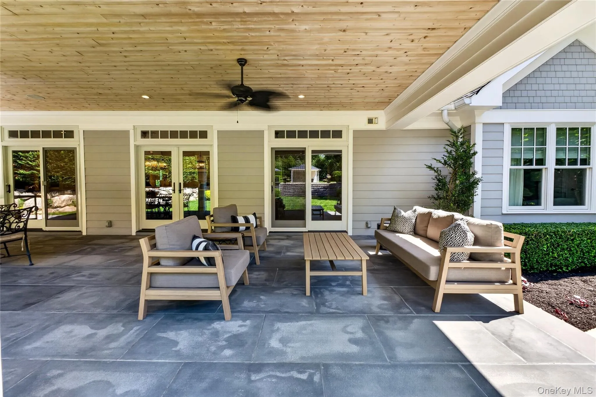 379 Frost Pond Road, Oyster Bay, NY, 3 Bedrooms Bedrooms, 10 Rooms Rooms,2 BathroomsBathrooms,Residential,For Rent,Frost Pond,0,1003540 379 Frost Pond Road, Oyster Bay, NY, 3 Bedrooms Bedrooms, 10 Rooms Rooms,2 BathroomsBathrooms,Residential,For Rent,Frost Pond,0,1003540