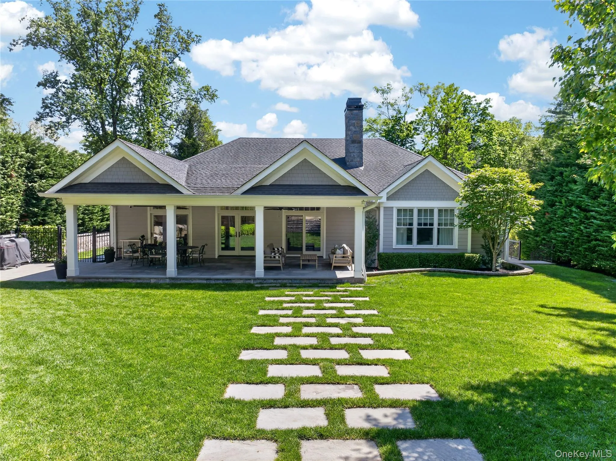 379 Frost Pond Road, Oyster Bay, NY, 3 Bedrooms Bedrooms, 10 Rooms Rooms,2 BathroomsBathrooms,Residential,For Rent,Frost Pond,0,1003540 379 Frost Pond Road, Oyster Bay, NY, 3 Bedrooms Bedrooms, 10 Rooms Rooms,2 BathroomsBathrooms,Residential,For Rent,Frost Pond,0,1003540