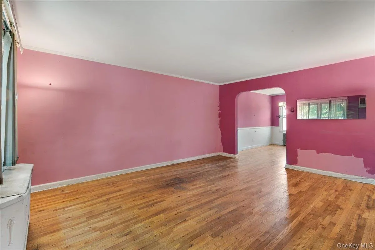 8253 251st Street, New York, NY, 3 Bedrooms Bedrooms, 6 Rooms Rooms,1 BathroomBathrooms,Residential,For Rent,251st,0,1003542 8253 251st Street, New York, NY, 3 Bedrooms Bedrooms, 6 Rooms Rooms,1 BathroomBathrooms,Residential,For Rent,251st,0,1003542