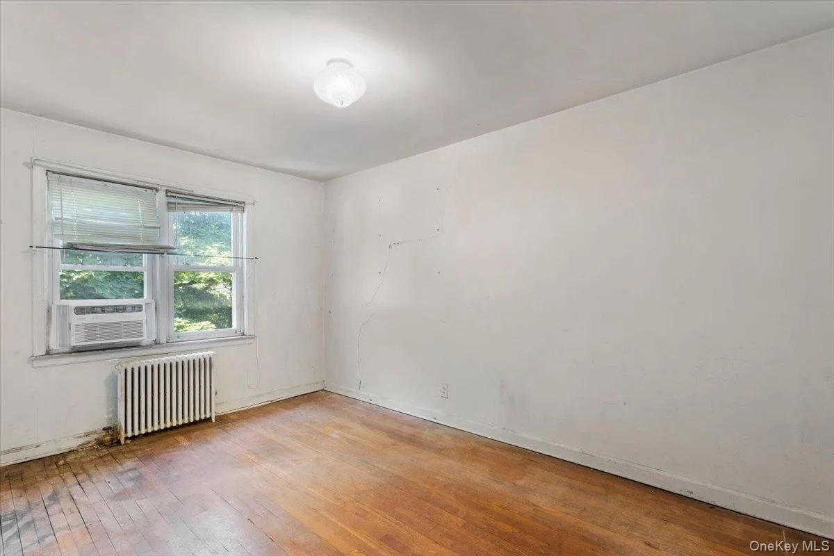 8253 251st Street, New York, NY, 3 Bedrooms Bedrooms, 6 Rooms Rooms,1 BathroomBathrooms,Residential,For Rent,251st,0,1003542 8253 251st Street, New York, NY, 3 Bedrooms Bedrooms, 6 Rooms Rooms,1 BathroomBathrooms,Residential,For Rent,251st,0,1003542