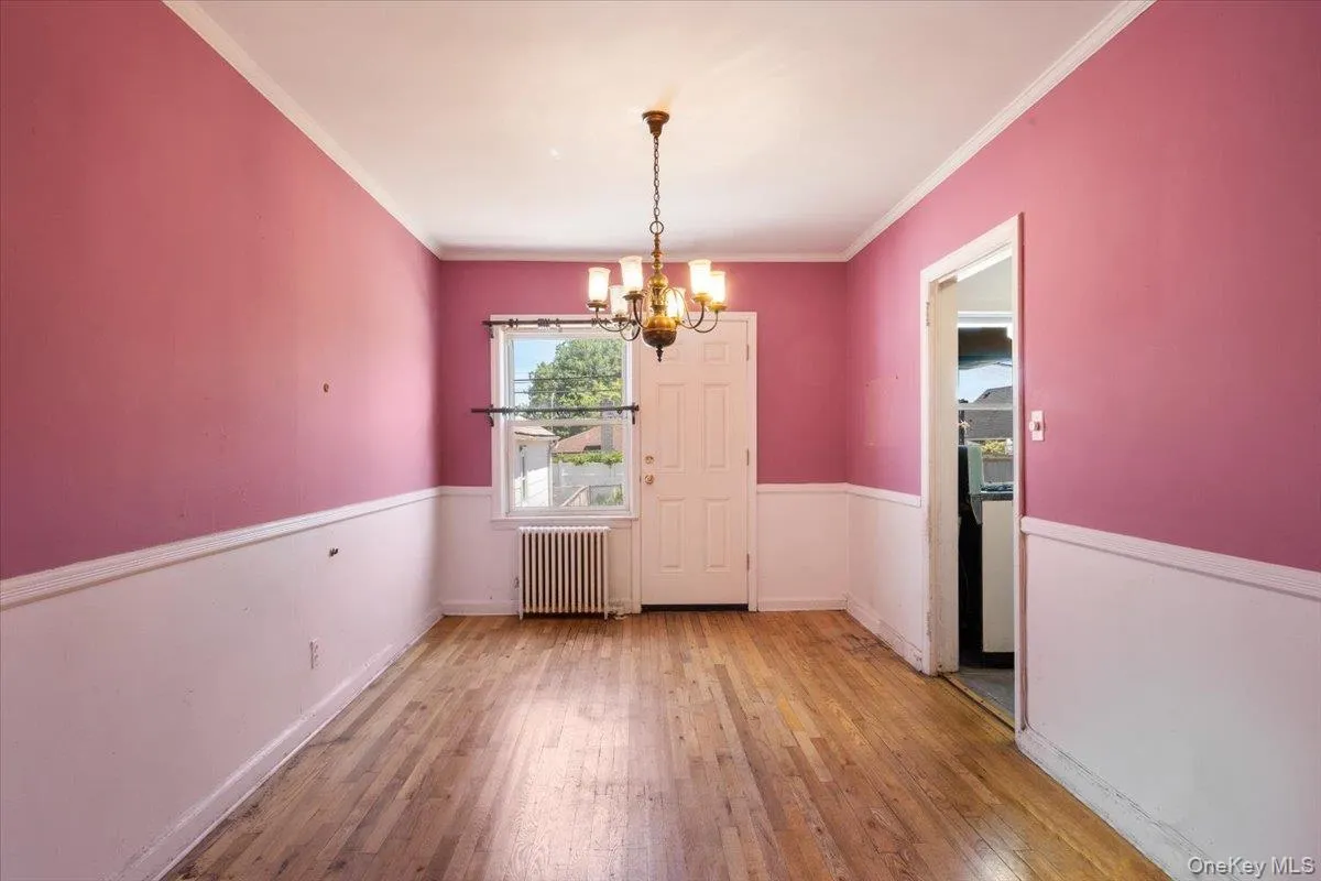 8253 251st Street, New York, NY, 3 Bedrooms Bedrooms, 6 Rooms Rooms,1 BathroomBathrooms,Residential,For Rent,251st,0,1003542 8253 251st Street, New York, NY, 3 Bedrooms Bedrooms, 6 Rooms Rooms,1 BathroomBathrooms,Residential,For Rent,251st,0,1003542