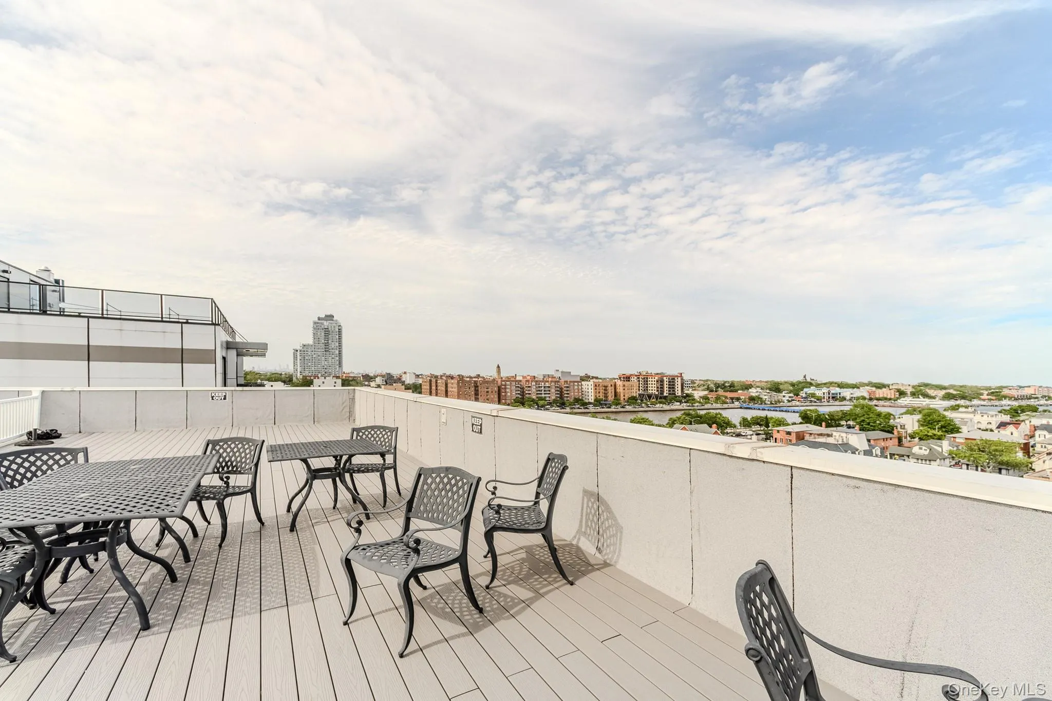 37 End Avenue, New York, NY, 2 Bedrooms Bedrooms, 4 Rooms Rooms,2 BathroomsBathrooms,Residential Sale,For Rent,End,0,1003543 37 End Avenue, New York, NY, 2 Bedrooms Bedrooms, 4 Rooms Rooms,2 BathroomsBathrooms,Residential Sale,For Rent,End,0,1003543