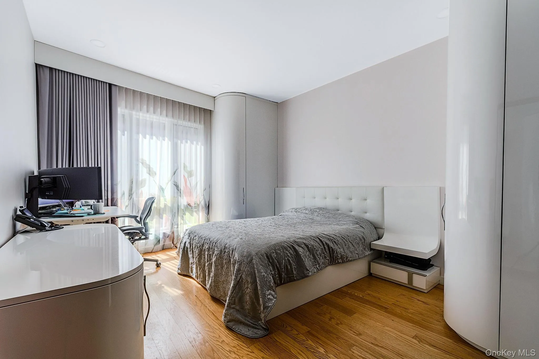 37 End Avenue, New York, NY, 2 Bedrooms Bedrooms, 4 Rooms Rooms,2 BathroomsBathrooms,Residential Sale,For Rent,End,0,1003543 37 End Avenue, New York, NY, 2 Bedrooms Bedrooms, 4 Rooms Rooms,2 BathroomsBathrooms,Residential Sale,For Rent,End,0,1003543