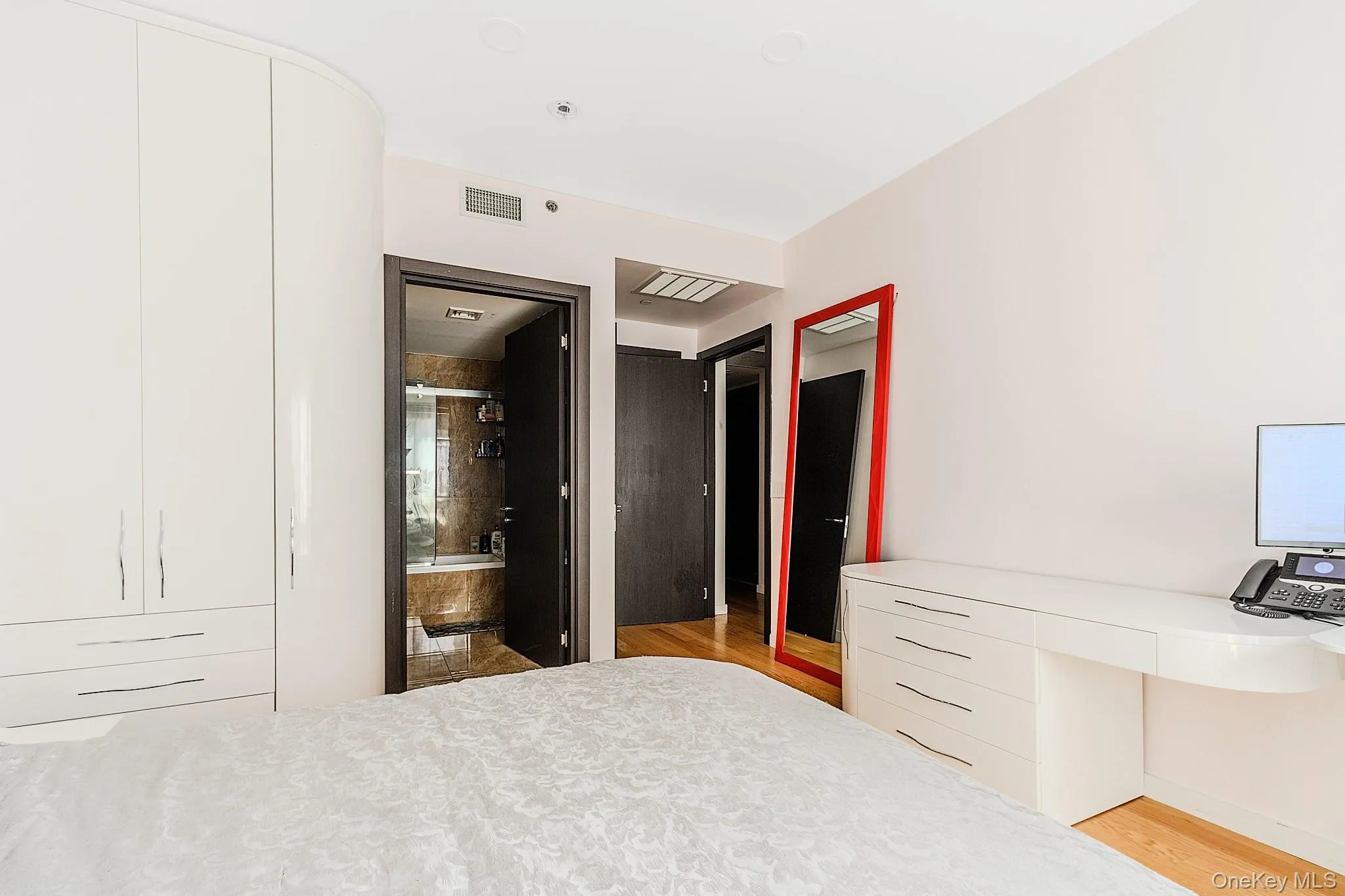 37 End Avenue, New York, NY, 2 Bedrooms Bedrooms, 4 Rooms Rooms,2 BathroomsBathrooms,Residential Sale,For Rent,End,0,1003543 37 End Avenue, New York, NY, 2 Bedrooms Bedrooms, 4 Rooms Rooms,2 BathroomsBathrooms,Residential Sale,For Rent,End,0,1003543