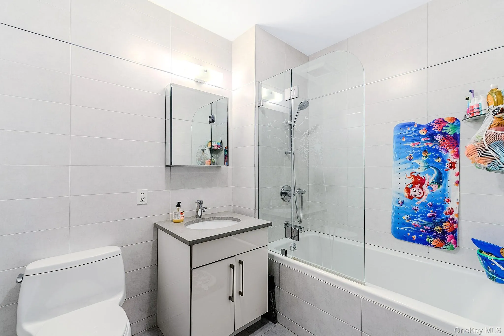 37 End Avenue, New York, NY, 2 Bedrooms Bedrooms, 4 Rooms Rooms,2 BathroomsBathrooms,Residential Sale,For Rent,End,0,1003543 37 End Avenue, New York, NY, 2 Bedrooms Bedrooms, 4 Rooms Rooms,2 BathroomsBathrooms,Residential Sale,For Rent,End,0,1003543
