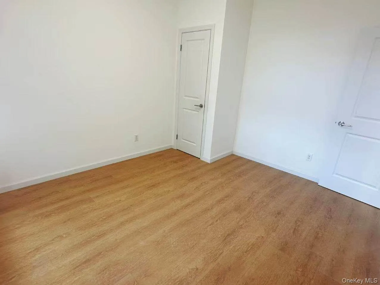 30-87 Steinway Street, New York, NY, 3 Bedrooms Bedrooms, 5 Rooms Rooms,2 BathroomsBathrooms,Residential Lease,For Rent,Steinway,0,1003544 30-87 Steinway Street, New York, NY, 3 Bedrooms Bedrooms, 5 Rooms Rooms,2 BathroomsBathrooms,Residential Lease,For Rent,Steinway,0,1003544