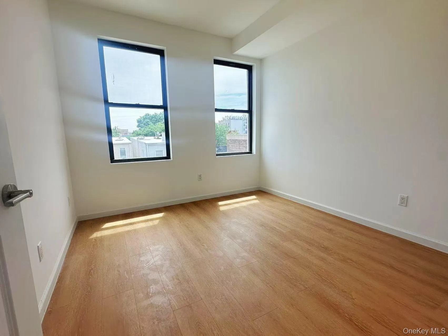 30-87 Steinway Street, New York, NY, 2 Bedrooms Bedrooms, 4 Rooms Rooms,2 BathroomsBathrooms,Residential Lease,For Rent,Steinway,0,1003548 30-87 Steinway Street, New York, NY, 2 Bedrooms Bedrooms, 4 Rooms Rooms,2 BathroomsBathrooms,Residential Lease,For Rent,Steinway,0,1003548