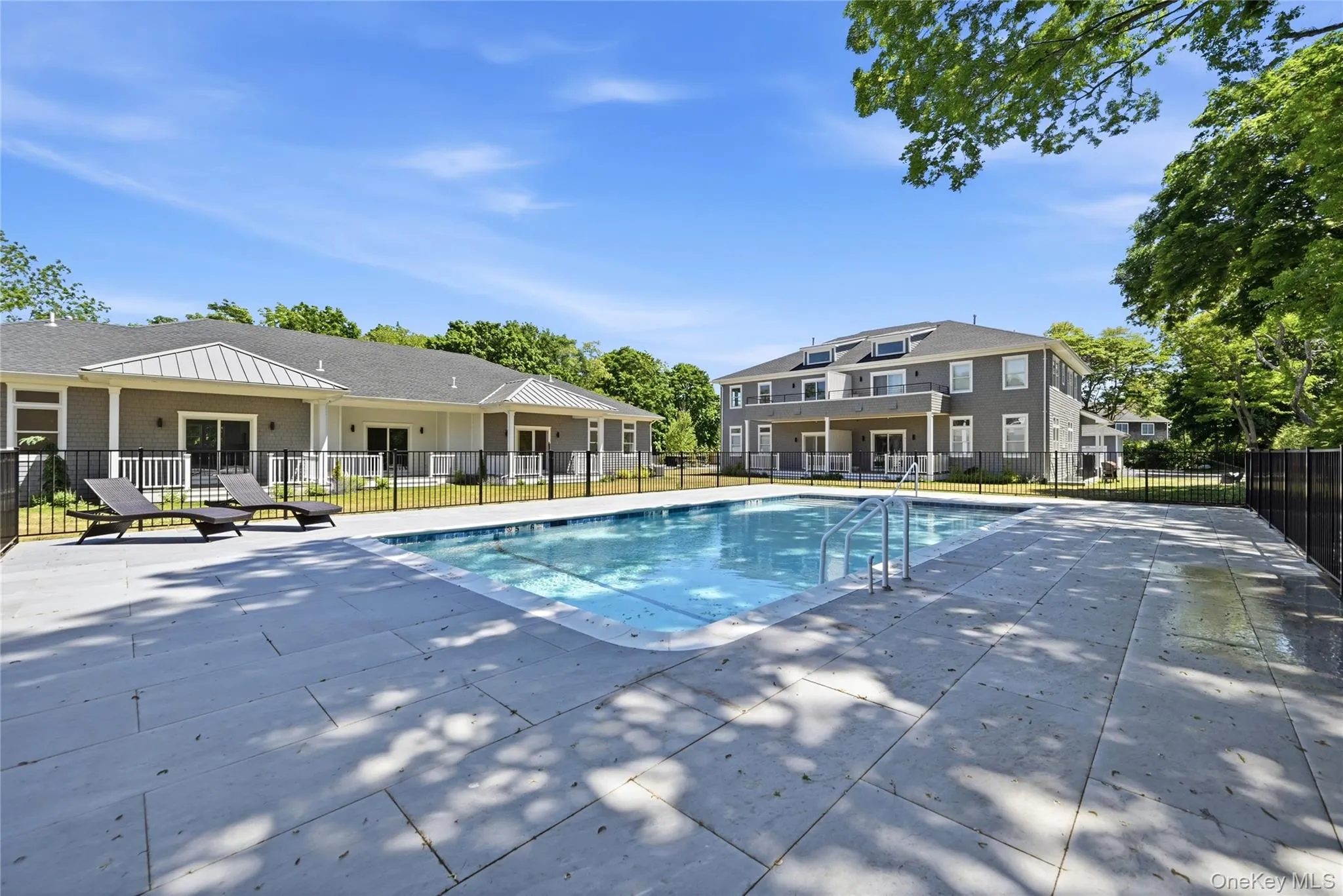 19 Montauk Highway, Southampton, NY, 2 Bedrooms Bedrooms, 5 Rooms Rooms,2 BathroomsBathrooms,Residential,For Rent,Montauk,0,1003552 19 Montauk Highway, Southampton, NY, 2 Bedrooms Bedrooms, 5 Rooms Rooms,2 BathroomsBathrooms,Residential,For Rent,Montauk,0,1003552