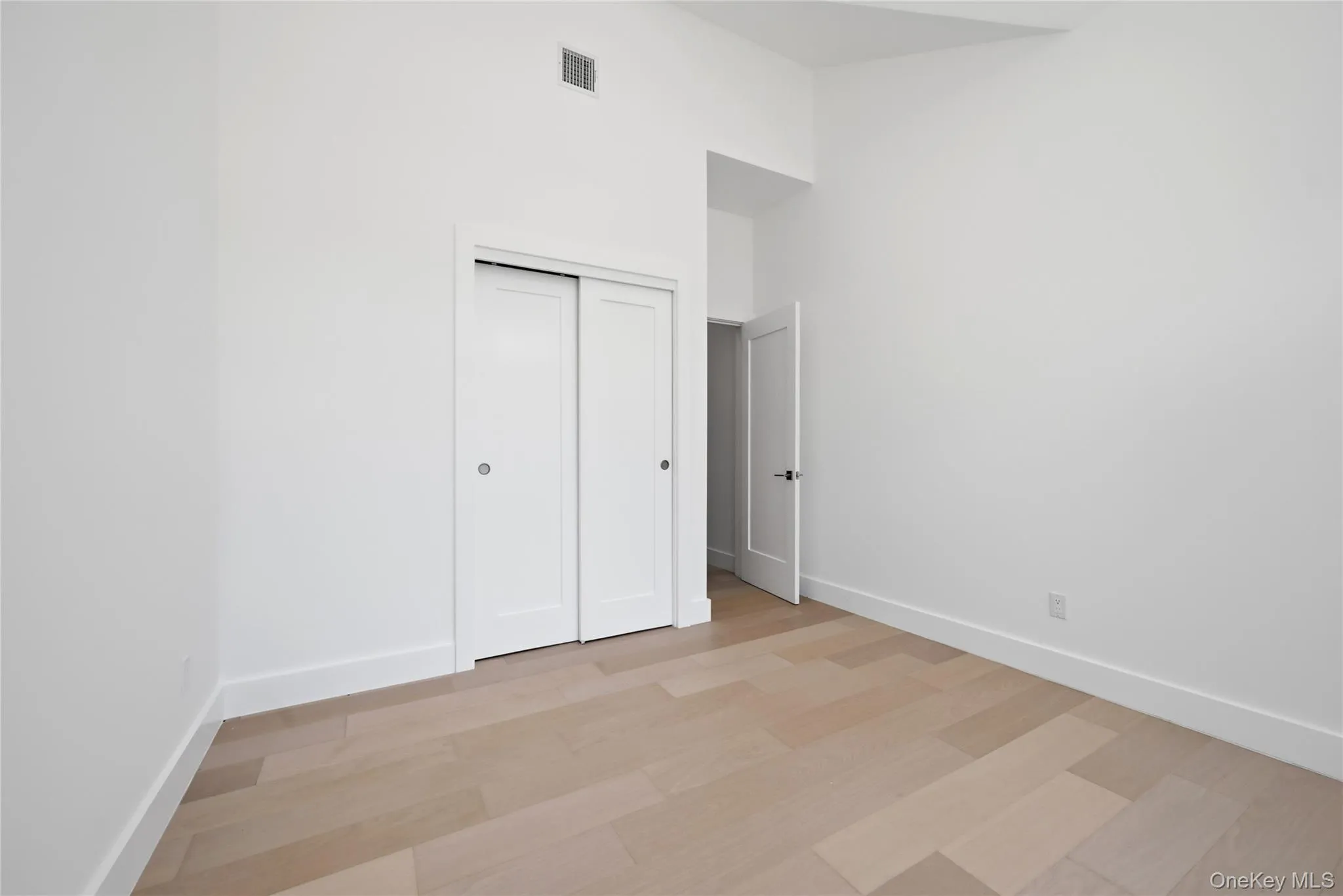 19 Montauk Highway, Southampton, NY, 2 Bedrooms Bedrooms, 5 Rooms Rooms,2 BathroomsBathrooms,Residential,For Rent,Montauk,0,1003552 19 Montauk Highway, Southampton, NY, 2 Bedrooms Bedrooms, 5 Rooms Rooms,2 BathroomsBathrooms,Residential,For Rent,Montauk,0,1003552