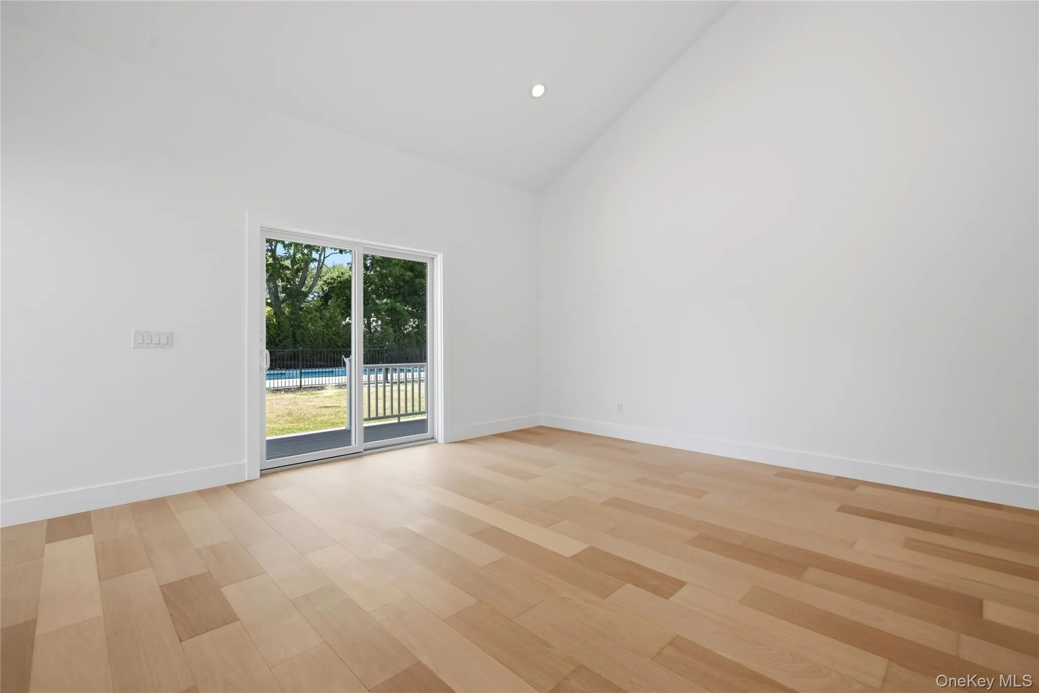 19 Montauk Highway, Southampton, NY, 2 Bedrooms Bedrooms, 5 Rooms Rooms,2 BathroomsBathrooms,Residential,For Rent,Montauk,0,1003552 19 Montauk Highway, Southampton, NY, 2 Bedrooms Bedrooms, 5 Rooms Rooms,2 BathroomsBathrooms,Residential,For Rent,Montauk,0,1003552