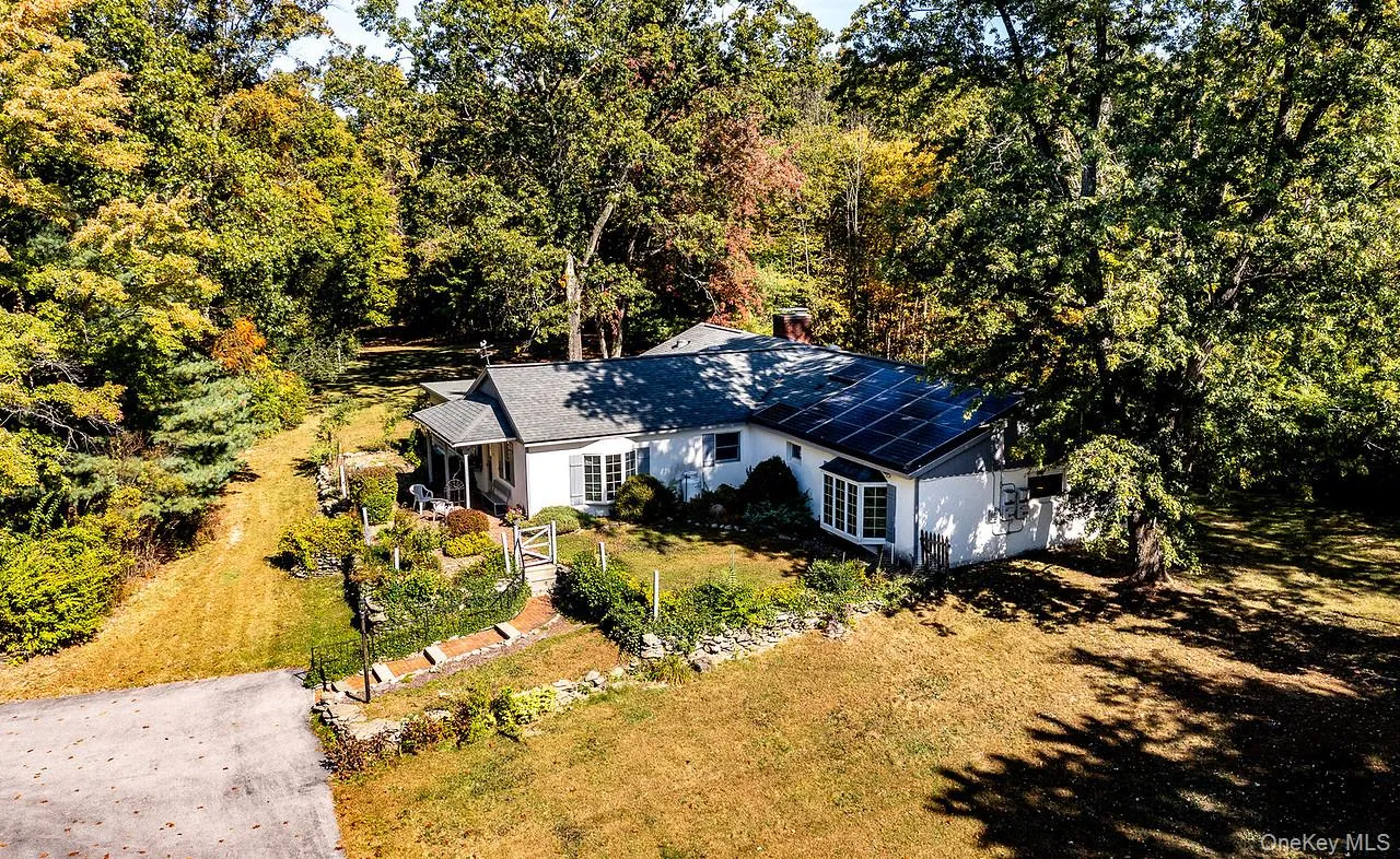 53 Tyrrel Road, Pleasant Valley, NY, 4 Bedrooms Bedrooms, 7 Rooms Rooms,1 BathroomBathrooms,Residential Sale,For Rent,Tyrrel,0,1003553 53 Tyrrel Road, Pleasant Valley, NY, 4 Bedrooms Bedrooms, 7 Rooms Rooms,1 BathroomBathrooms,Residential Sale,For Rent,Tyrrel,0,1003553