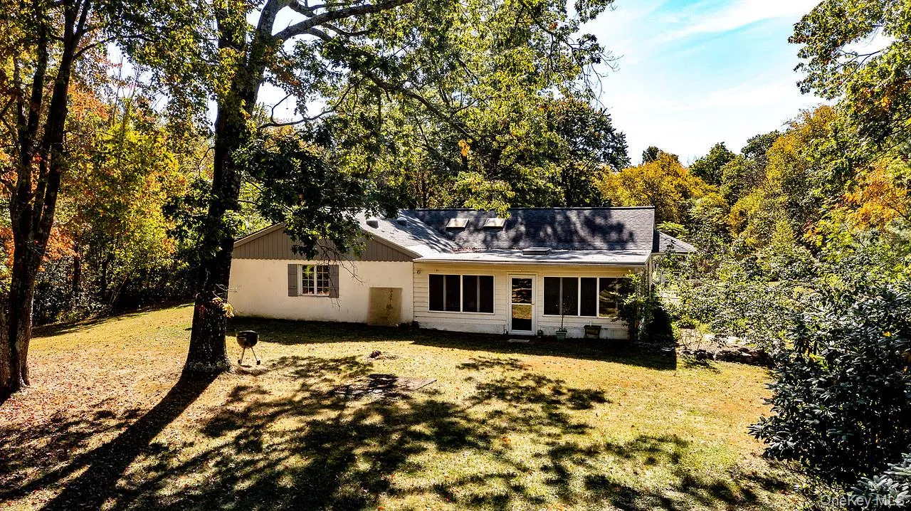 53 Tyrrel Road, Pleasant Valley, NY, 4 Bedrooms Bedrooms, 7 Rooms Rooms,1 BathroomBathrooms,Residential Sale,For Rent,Tyrrel,0,1003553 53 Tyrrel Road, Pleasant Valley, NY, 4 Bedrooms Bedrooms, 7 Rooms Rooms,1 BathroomBathrooms,Residential Sale,For Rent,Tyrrel,0,1003553