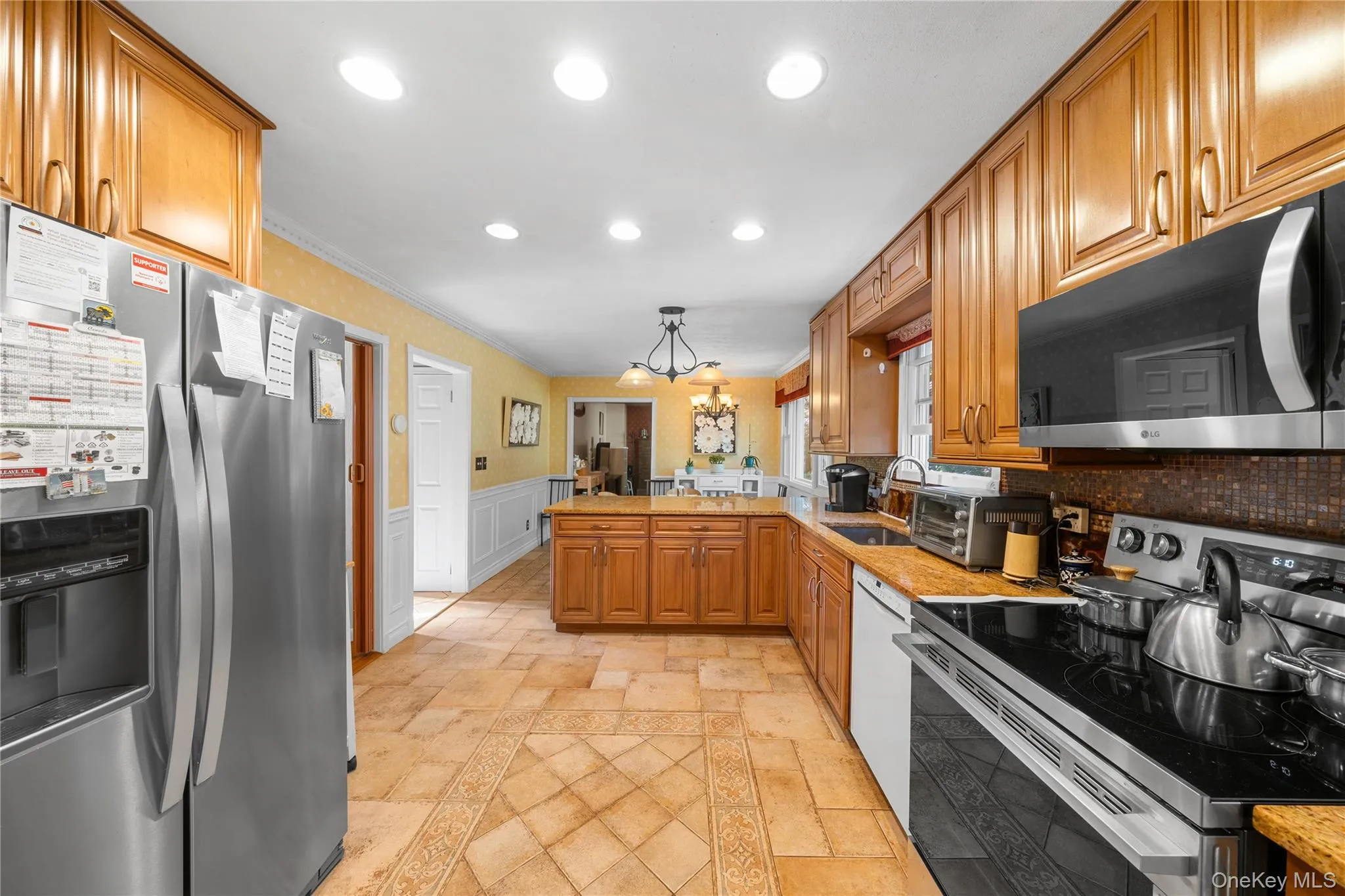 53 Jarvin Road, Brookhaven, NY, 4 Bedrooms Bedrooms, 10 Rooms Rooms,1 BathroomBathrooms,Residential,For Rent,Jarvin,0,KEY1003555 53 Jarvin Road, Brookhaven, NY, 4 Bedrooms Bedrooms, 10 Rooms Rooms,1 BathroomBathrooms,Residential,For Rent,Jarvin,0,KEY1003555