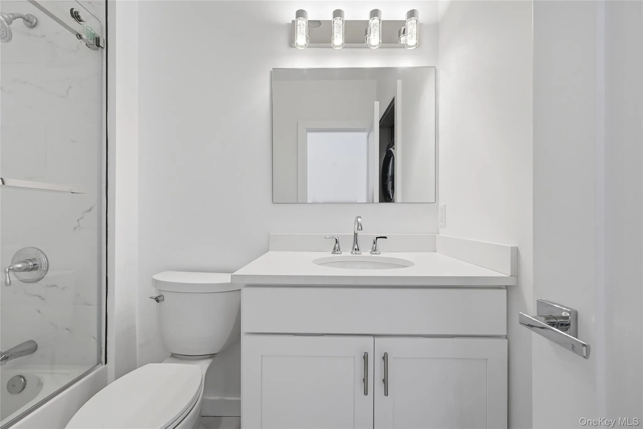 19 Montauk Highway, Southampton, NY, 2 Bedrooms Bedrooms, 5 Rooms Rooms,2 BathroomsBathrooms,Residential,For Rent,Montauk,0,1003556 19 Montauk Highway, Southampton, NY, 2 Bedrooms Bedrooms, 5 Rooms Rooms,2 BathroomsBathrooms,Residential,For Rent,Montauk,0,1003556