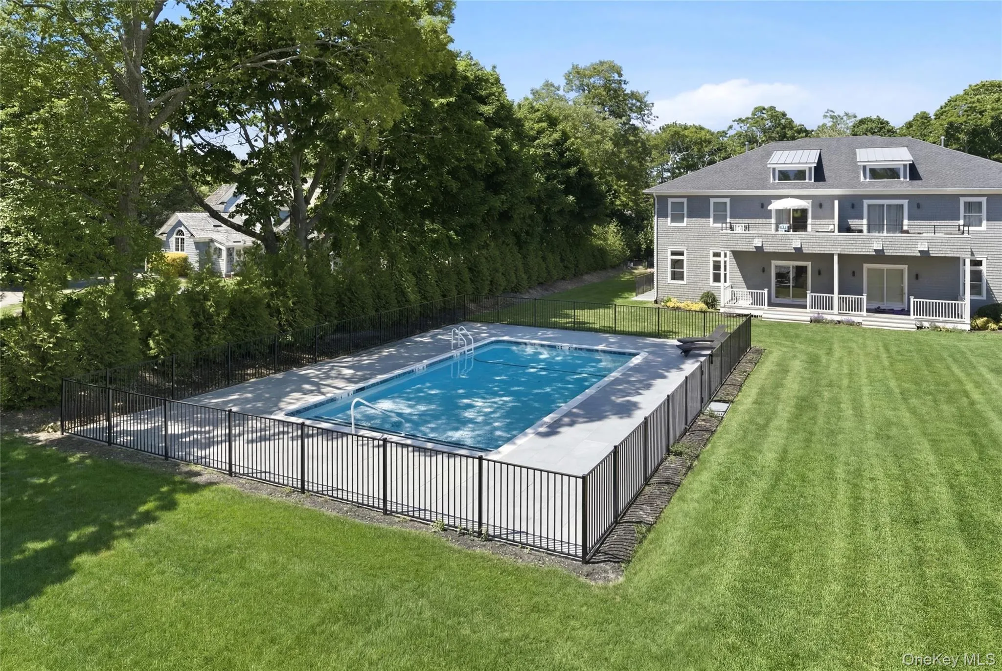 19 Montauk Highway, Southampton, NY, 2 Bedrooms Bedrooms, 5 Rooms Rooms,2 BathroomsBathrooms,Residential,For Rent,Montauk,0,1003556 19 Montauk Highway, Southampton, NY, 2 Bedrooms Bedrooms, 5 Rooms Rooms,2 BathroomsBathrooms,Residential,For Rent,Montauk,0,1003556
