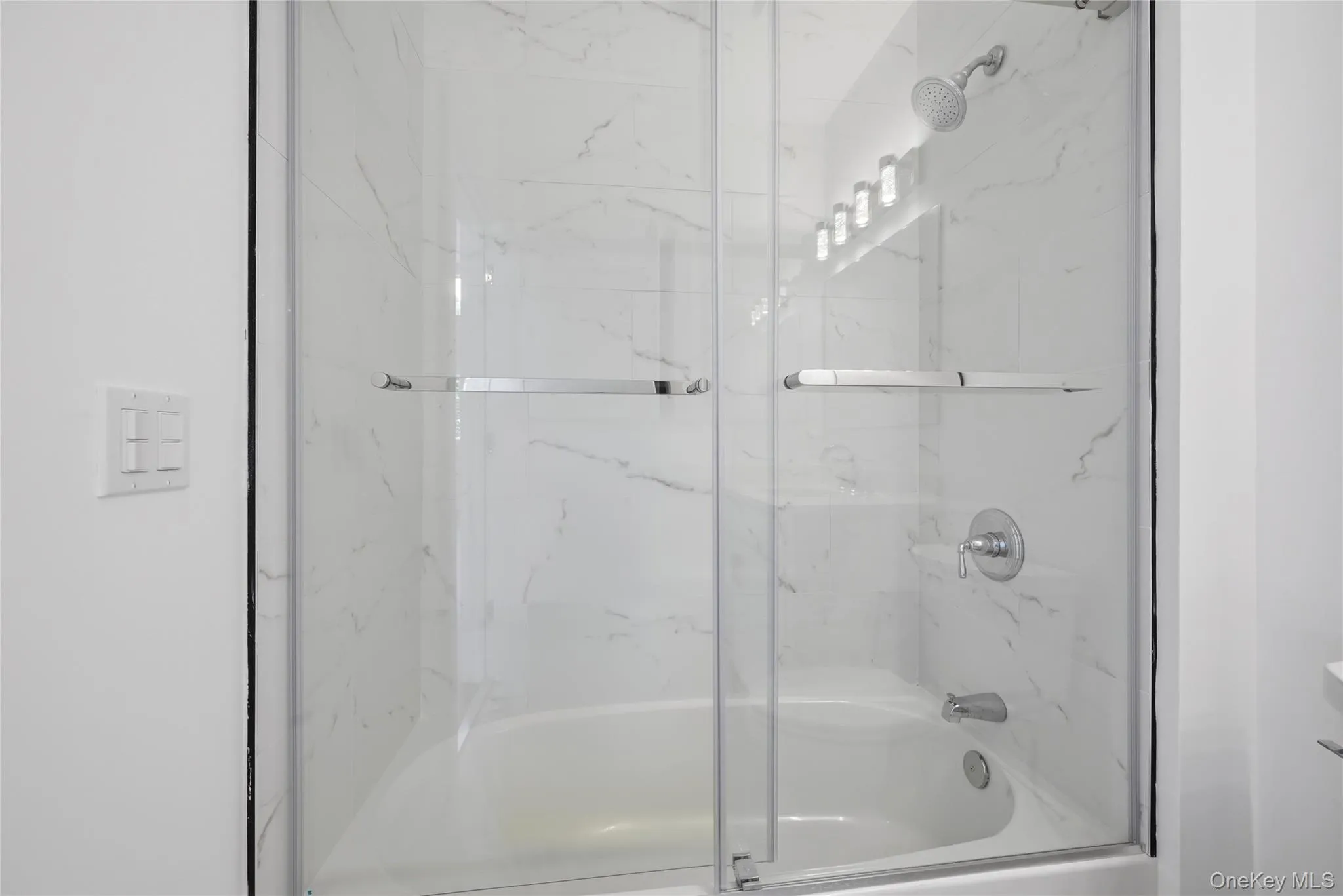 19 Montauk Highway, Southampton, NY, 2 Bedrooms Bedrooms, 5 Rooms Rooms,2 BathroomsBathrooms,Residential,For Rent,Montauk,0,1003556 19 Montauk Highway, Southampton, NY, 2 Bedrooms Bedrooms, 5 Rooms Rooms,2 BathroomsBathrooms,Residential,For Rent,Montauk,0,1003556