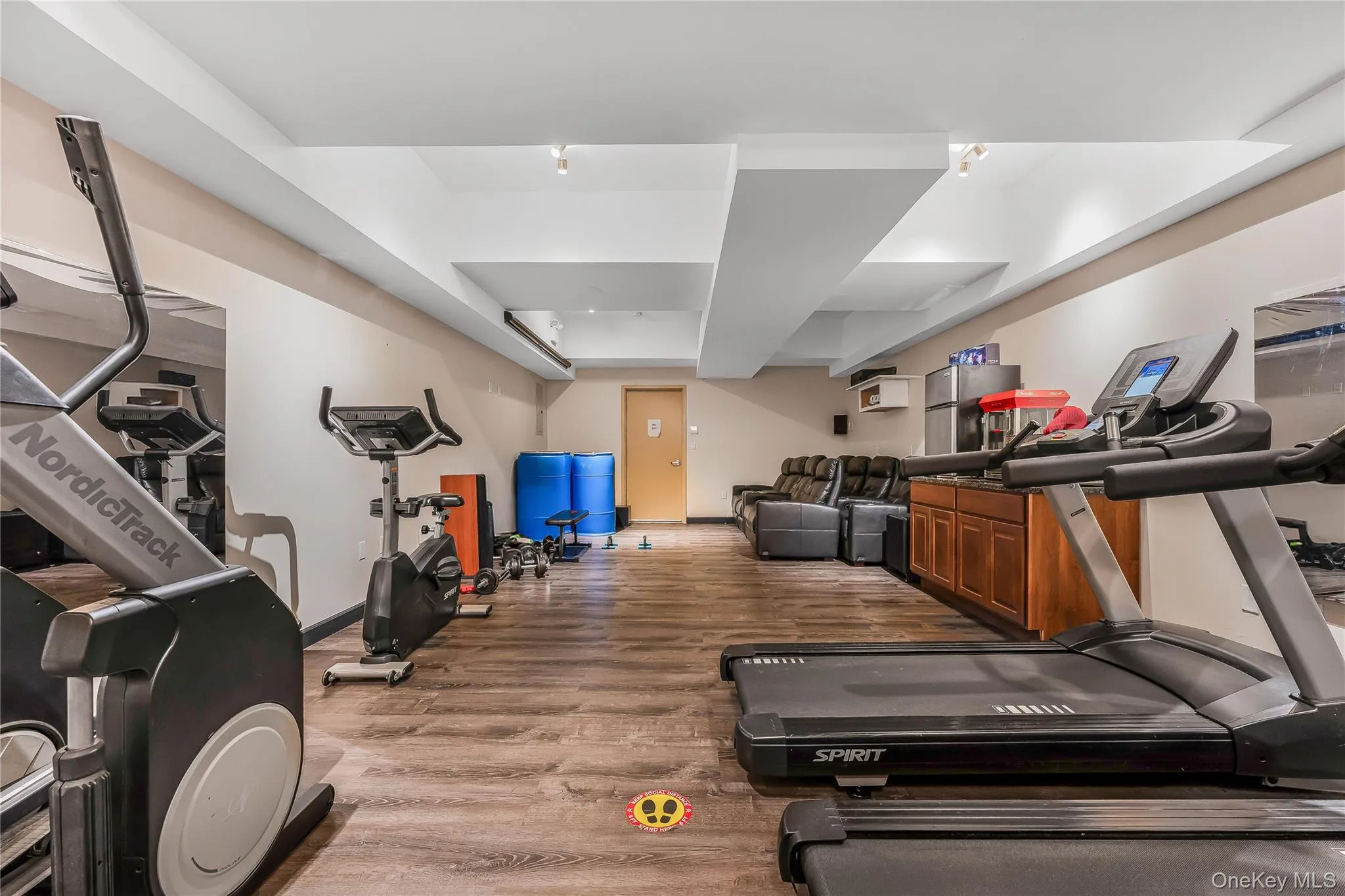 118-17 Union, New York, NY, 3 Rooms Rooms,1 BathroomBathrooms,Residential Sale,For Rent,Union,0,1003557 118-17 Union, New York, NY, 3 Rooms Rooms,1 BathroomBathrooms,Residential Sale,For Rent,Union,0,1003557