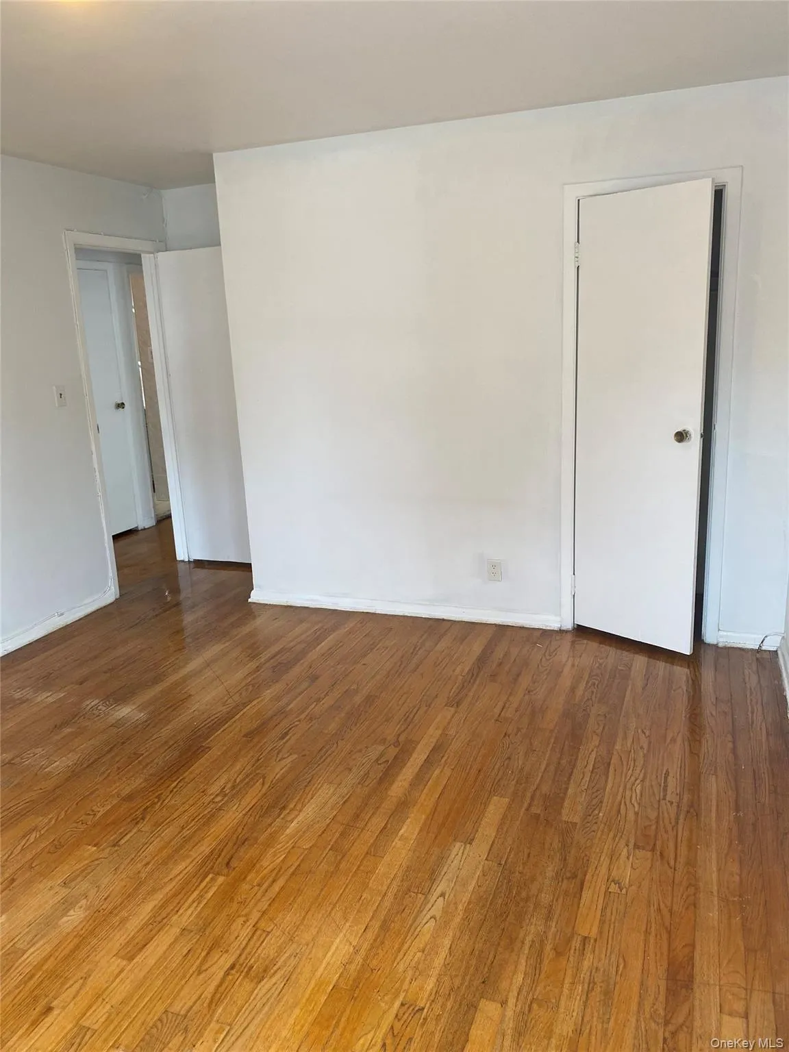 77 34 162nd Street, New York, NY, 3 Bedrooms Bedrooms, 7 Rooms Rooms,1 BathroomBathrooms,Residential Lease,For Rent,162nd,0,1003567 77 34 162nd Street, New York, NY, 3 Bedrooms Bedrooms, 7 Rooms Rooms,1 BathroomBathrooms,Residential Lease,For Rent,162nd,0,1003567