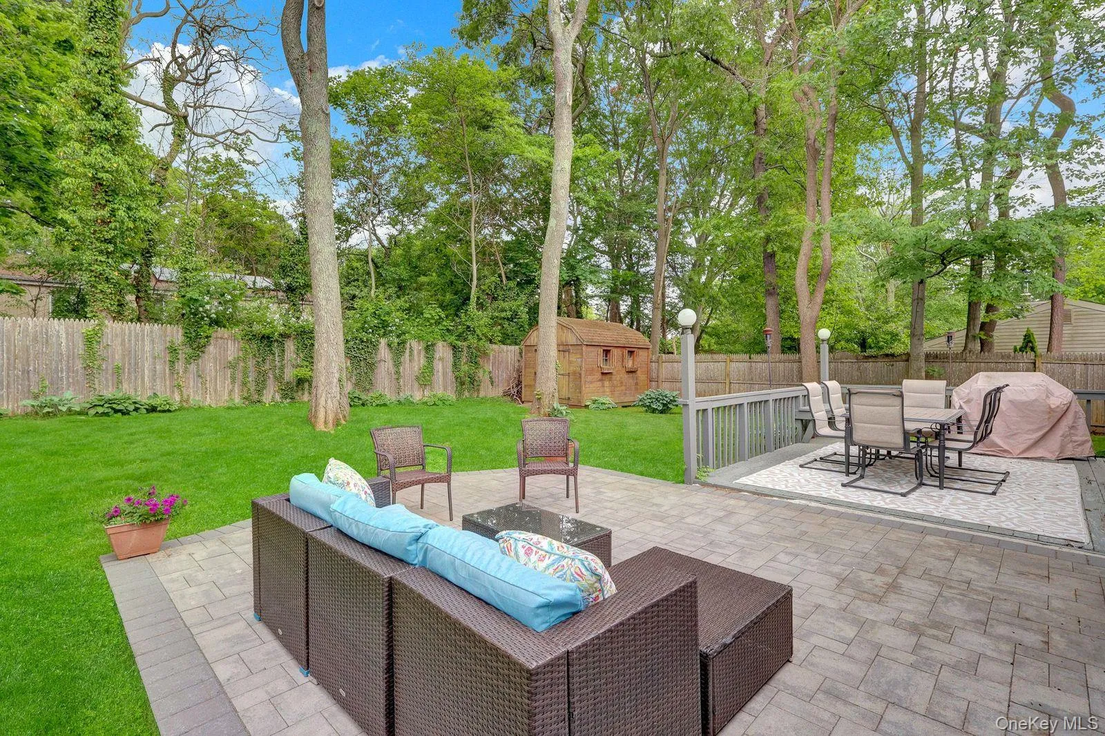 Perfect Backyard for Gatherings Perfect Backyard for Gatherings