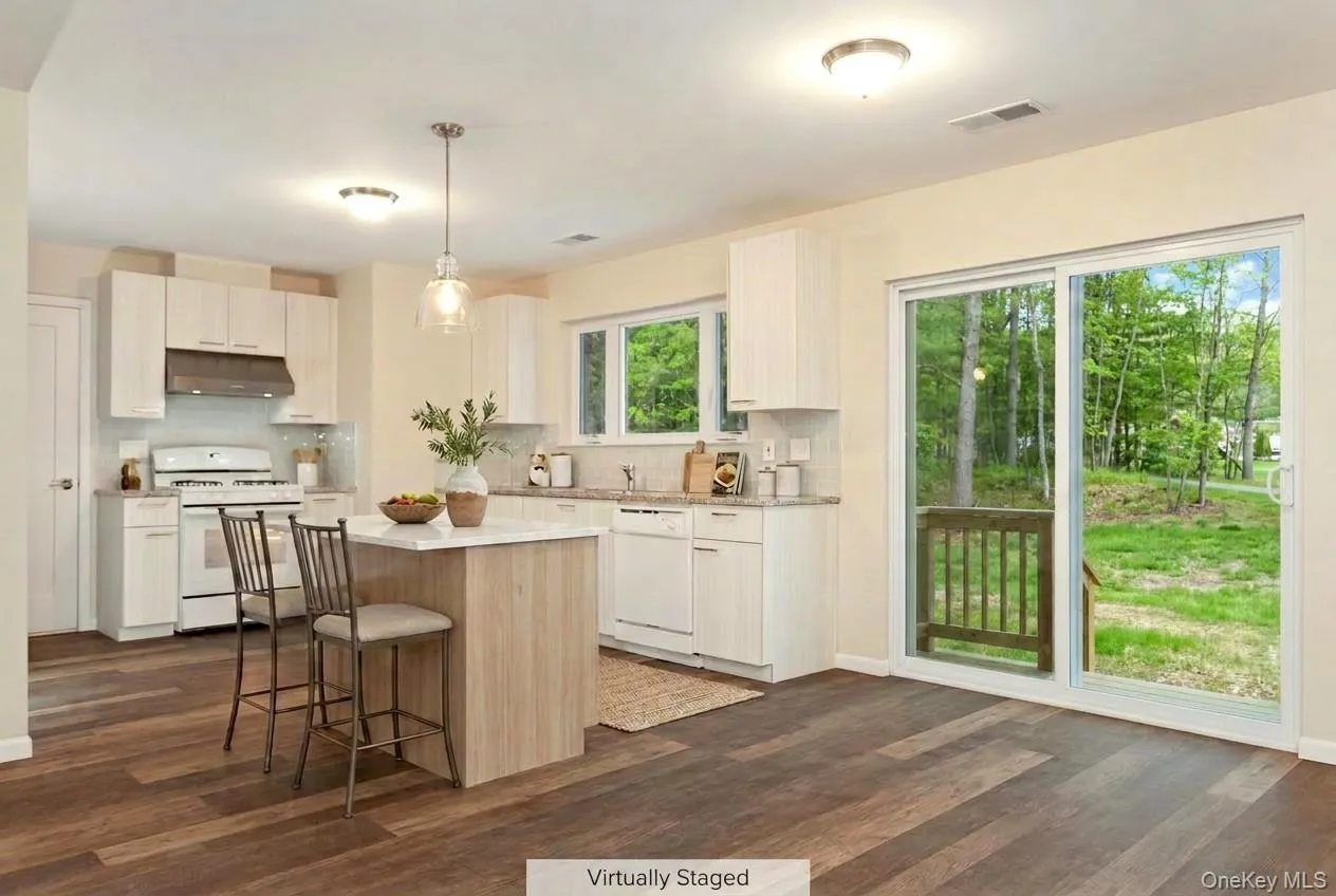 68 Airport Road, Port Jervis, NY, 3 Bedrooms Bedrooms, 8 Rooms Rooms,4 BathroomsBathrooms,Residential,For Rent,Airport,0,1003578 68 Airport Road, Port Jervis, NY, 3 Bedrooms Bedrooms, 8 Rooms Rooms,4 BathroomsBathrooms,Residential,For Rent,Airport,0,1003578