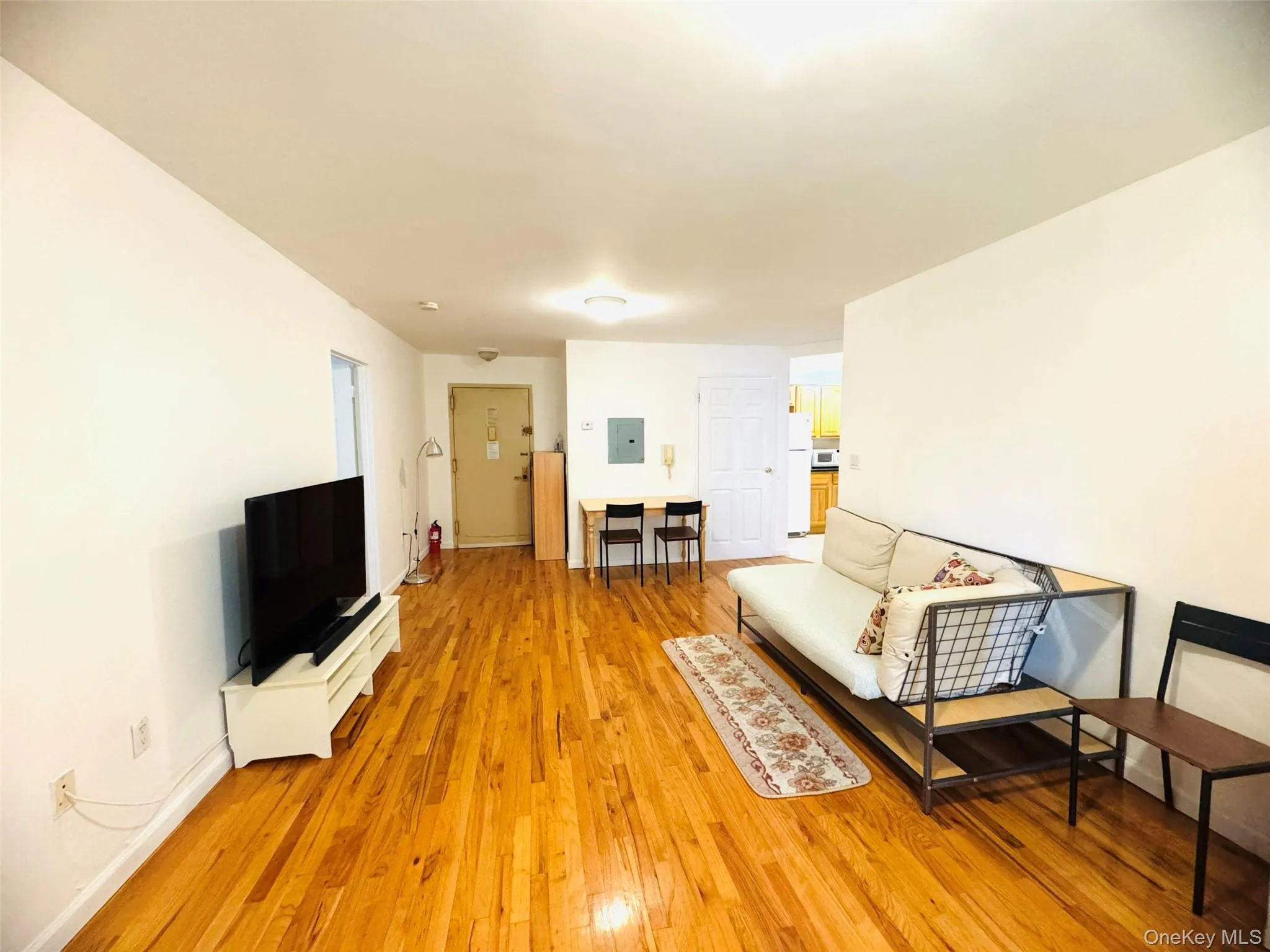6326 99th Street, New York, NY, 2 Bedrooms Bedrooms, 5 Rooms Rooms,2 BathroomsBathrooms,Residential,For Rent,99th,0,1003584 6326 99th Street, New York, NY, 2 Bedrooms Bedrooms, 5 Rooms Rooms,2 BathroomsBathrooms,Residential,For Rent,99th,0,1003584