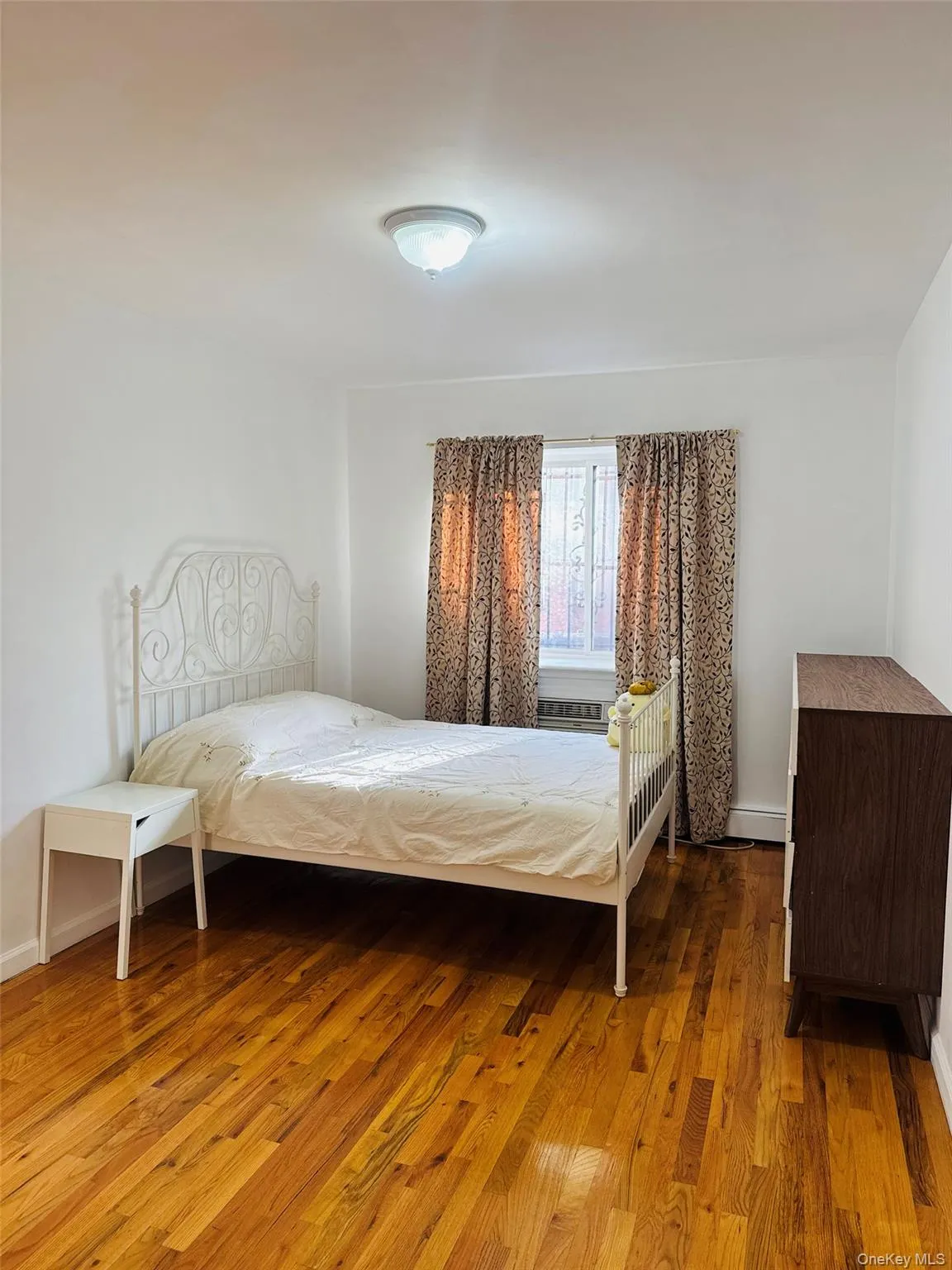 6326 99th Street, New York, NY, 2 Bedrooms Bedrooms, 5 Rooms Rooms,2 BathroomsBathrooms,Residential,For Rent,99th,0,1003584 6326 99th Street, New York, NY, 2 Bedrooms Bedrooms, 5 Rooms Rooms,2 BathroomsBathrooms,Residential,For Rent,99th,0,1003584