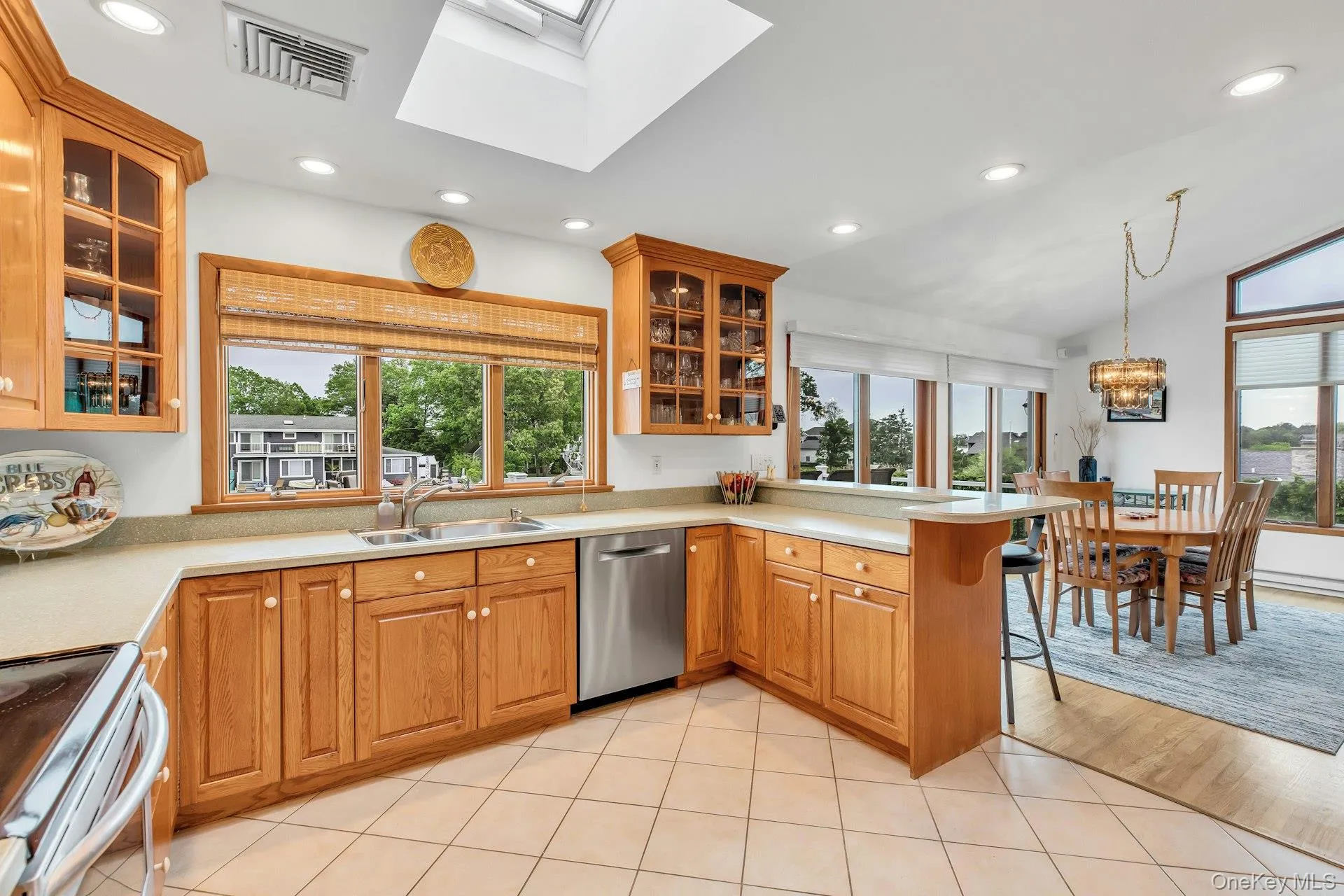 6 Mill Pond Road, Southampton, NY, 3 Bedrooms Bedrooms, 7 Rooms Rooms,2 BathroomsBathrooms,Residential,For Rent,Mill Pond,0,1003586 6 Mill Pond Road, Southampton, NY, 3 Bedrooms Bedrooms, 7 Rooms Rooms,2 BathroomsBathrooms,Residential,For Rent,Mill Pond,0,1003586