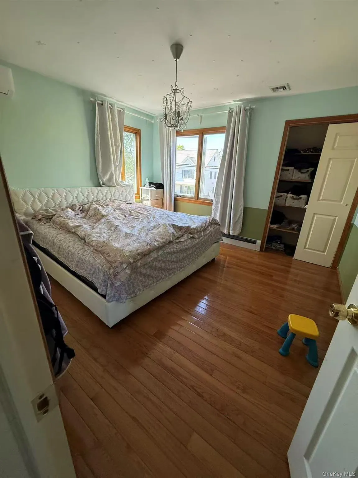 116 West Avenue, Oyster Bay, NY, 4 Bedrooms Bedrooms, 6 Rooms Rooms,2 BathroomsBathrooms,Residential Lease,For Rent,West,0,1003592 116 West Avenue, Oyster Bay, NY, 4 Bedrooms Bedrooms, 6 Rooms Rooms,2 BathroomsBathrooms,Residential Lease,For Rent,West,0,1003592