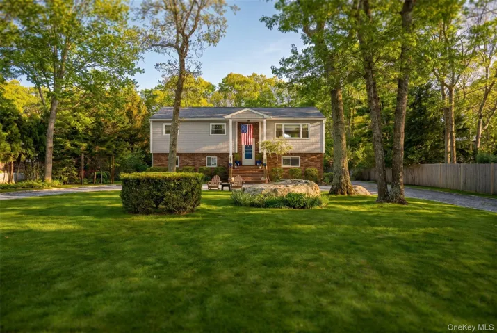 50 Runnymeade Drive, East Hampton, New York 11937