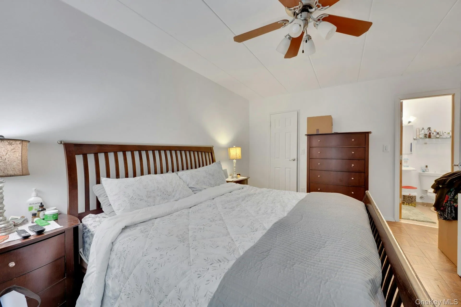 370 Central Park Avenue, Scarsdale, NY, 2 Bedrooms Bedrooms, 5 Rooms Rooms,2 BathroomsBathrooms,Residential,For Rent,Central Park,0,1003604 370 Central Park Avenue, Scarsdale, NY, 2 Bedrooms Bedrooms, 5 Rooms Rooms,2 BathroomsBathrooms,Residential,For Rent,Central Park,0,1003604