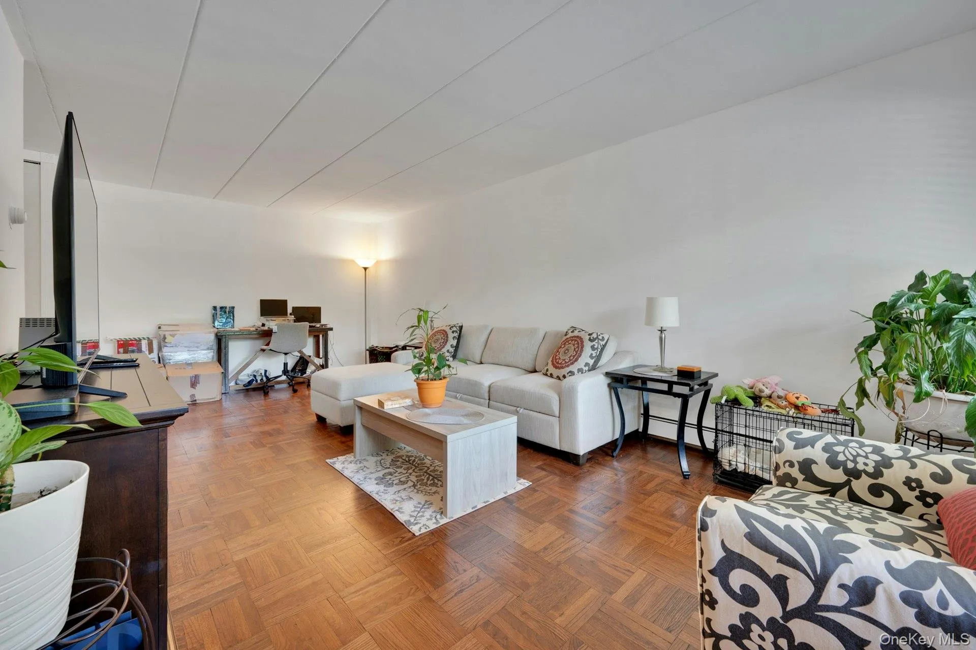 370 Central Park Avenue, Scarsdale, NY, 2 Bedrooms Bedrooms, 5 Rooms Rooms,2 BathroomsBathrooms,Residential,For Rent,Central Park,0,1003604 370 Central Park Avenue, Scarsdale, NY, 2 Bedrooms Bedrooms, 5 Rooms Rooms,2 BathroomsBathrooms,Residential,For Rent,Central Park,0,1003604