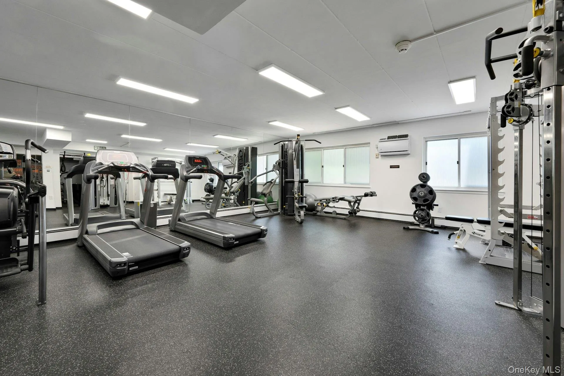 370 Central Park Avenue, Scarsdale, NY, 2 Bedrooms Bedrooms, 5 Rooms Rooms,2 BathroomsBathrooms,Residential,For Rent,Central Park,0,1003604 370 Central Park Avenue, Scarsdale, NY, 2 Bedrooms Bedrooms, 5 Rooms Rooms,2 BathroomsBathrooms,Residential,For Rent,Central Park,0,1003604