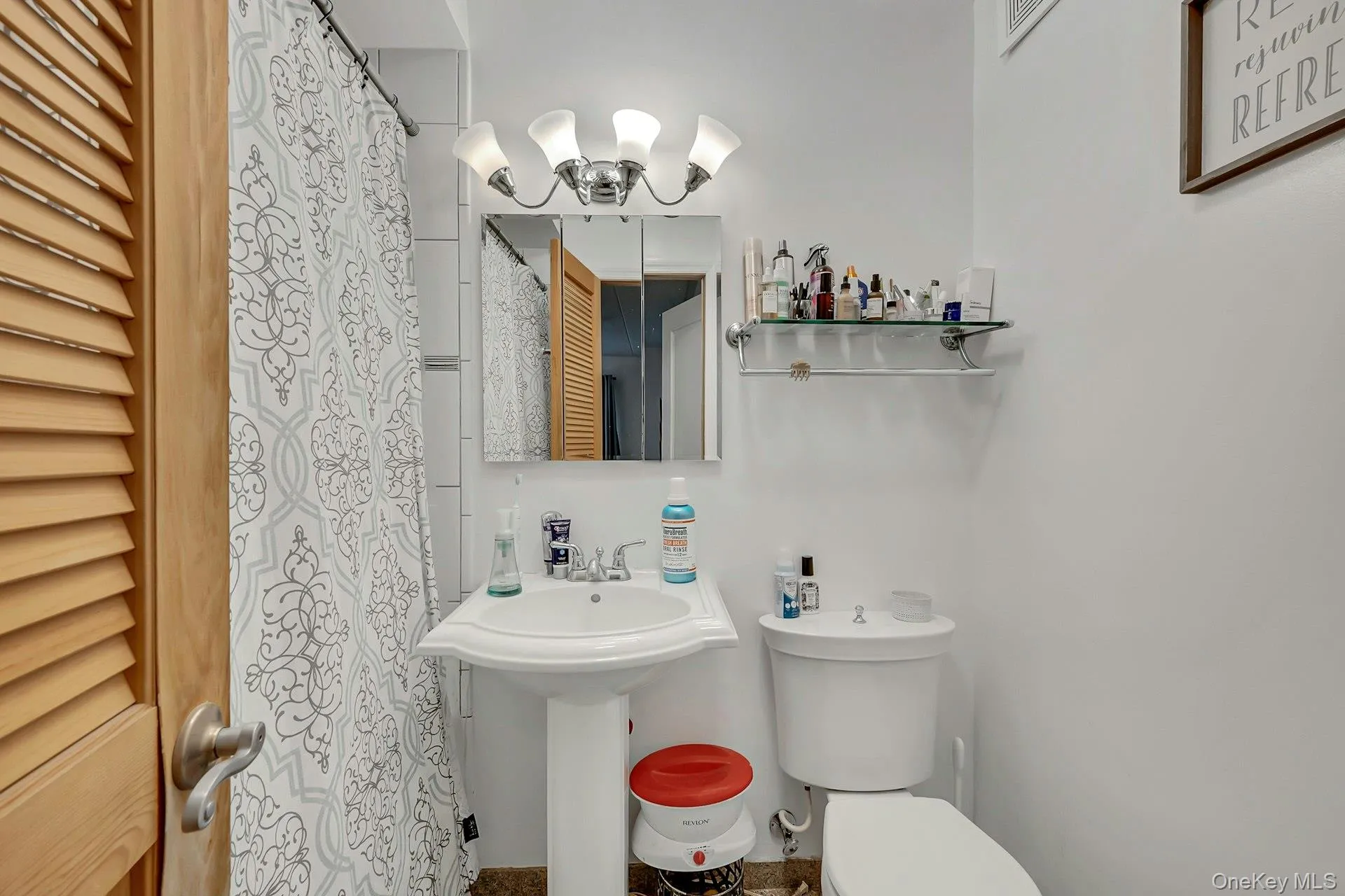 370 Central Park Avenue, Scarsdale, NY, 2 Bedrooms Bedrooms, 5 Rooms Rooms,2 BathroomsBathrooms,Residential,For Rent,Central Park,0,KEY1003604 370 Central Park Avenue, Scarsdale, NY, 2 Bedrooms Bedrooms, 5 Rooms Rooms,2 BathroomsBathrooms,Residential,For Rent,Central Park,0,KEY1003604