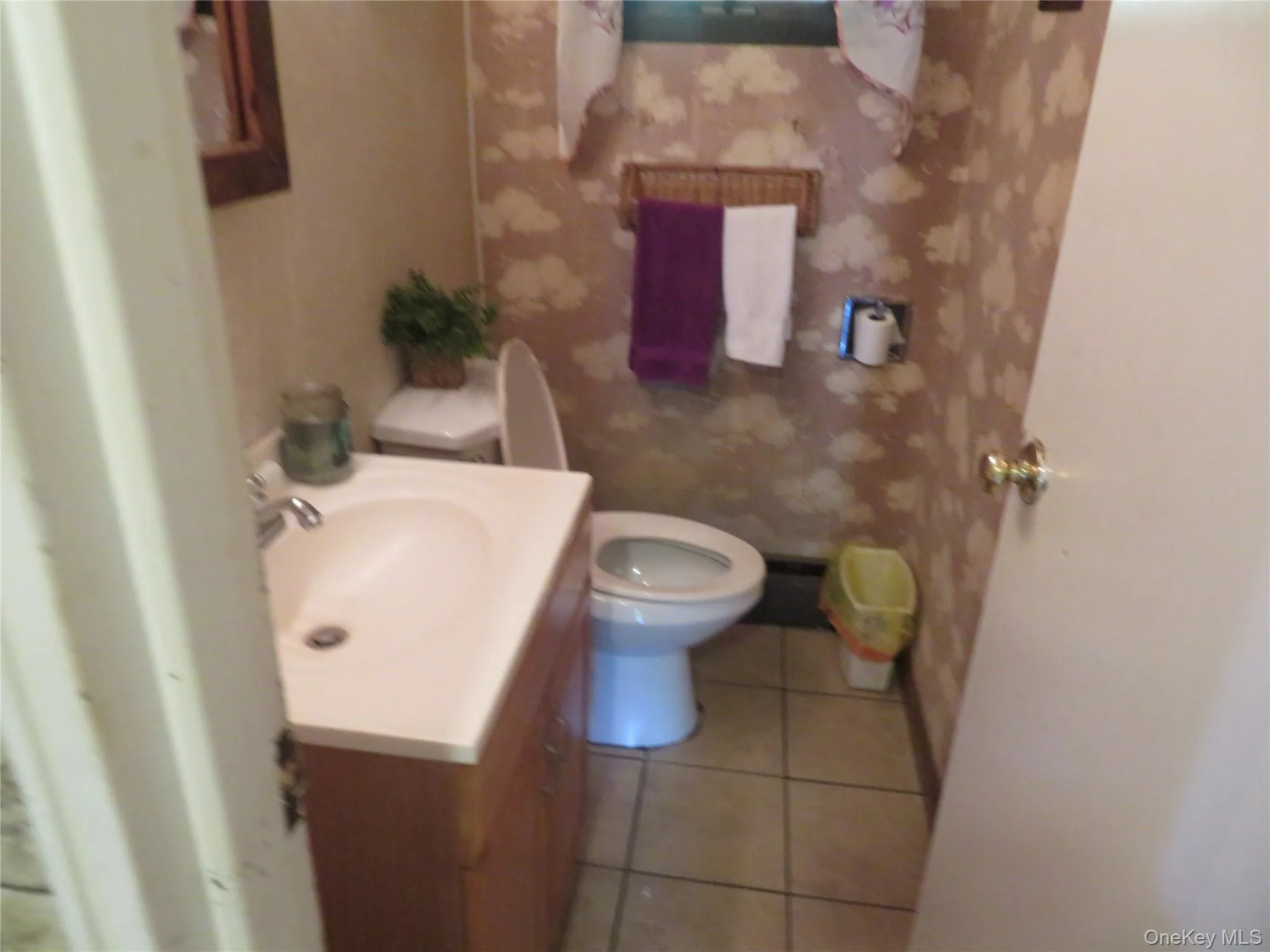 440 Spangle Drive, Babylon, NY, 4 Bedrooms Bedrooms, 9 Rooms Rooms,2 BathroomsBathrooms,Residential,For Rent,Spangle,0,1003605 440 Spangle Drive, Babylon, NY, 4 Bedrooms Bedrooms, 9 Rooms Rooms,2 BathroomsBathrooms,Residential,For Rent,Spangle,0,1003605